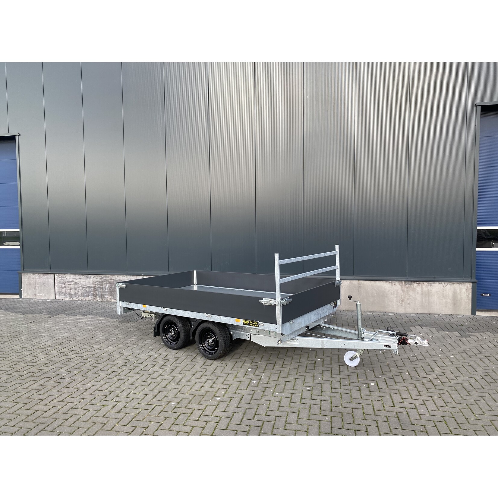 eduard Eduard kipper | 310 x 180 x 30 cm | 3.000 kg | Geremd ALL-IN AKTIE!