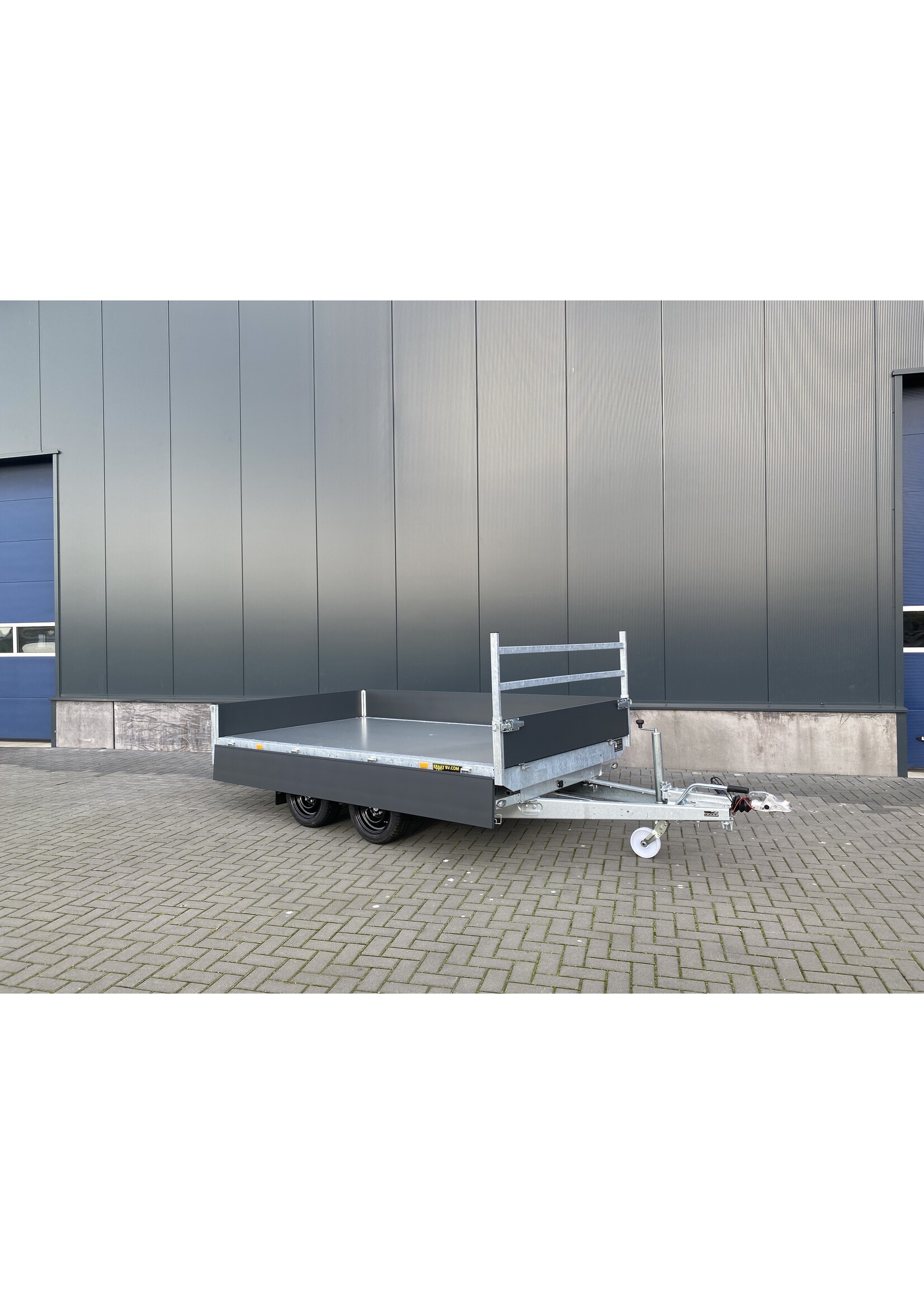 eduard Eduard kipper | 310 x 180 x 30 cm | 3.000 kg | Geremd ALL-IN AKTIE!