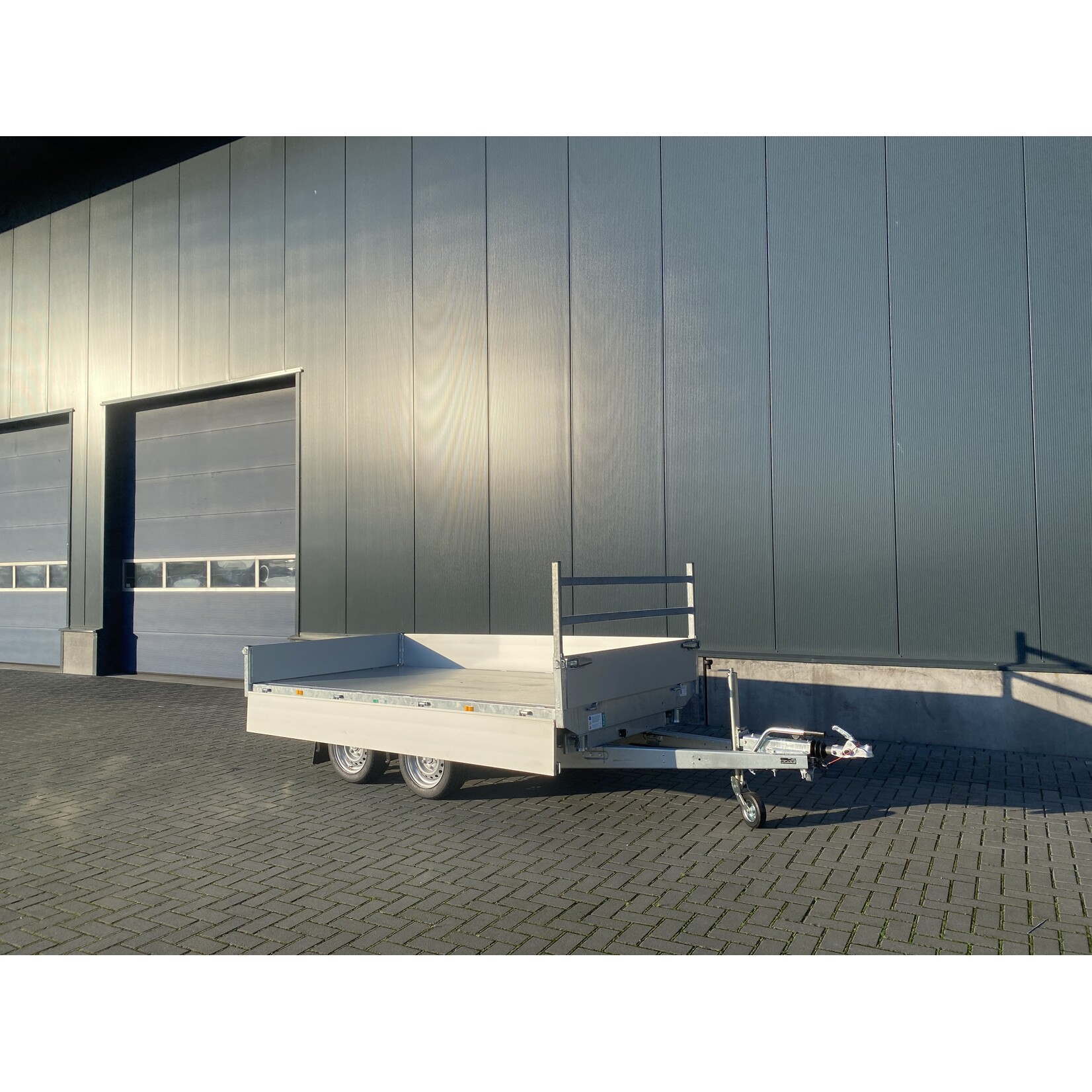 Eduard Eduard 3- zijdige kipper | 310 x 160 x 30 cm | 3.000 kg | Geremd ALL - IN AKTIE!