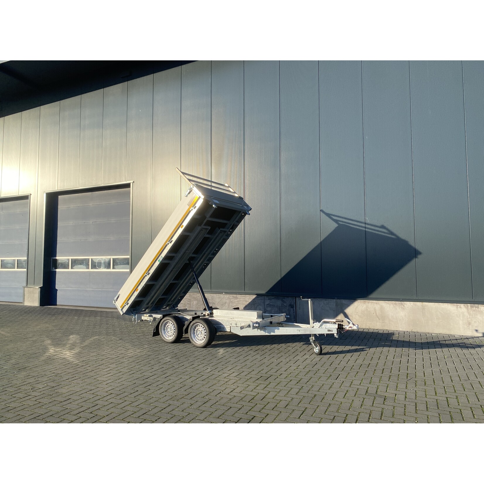 Eduard Eduard 3- zijdige kipper | 310 x 160 x 30 cm | 3.000 kg | Geremd ALL - IN AKTIE!