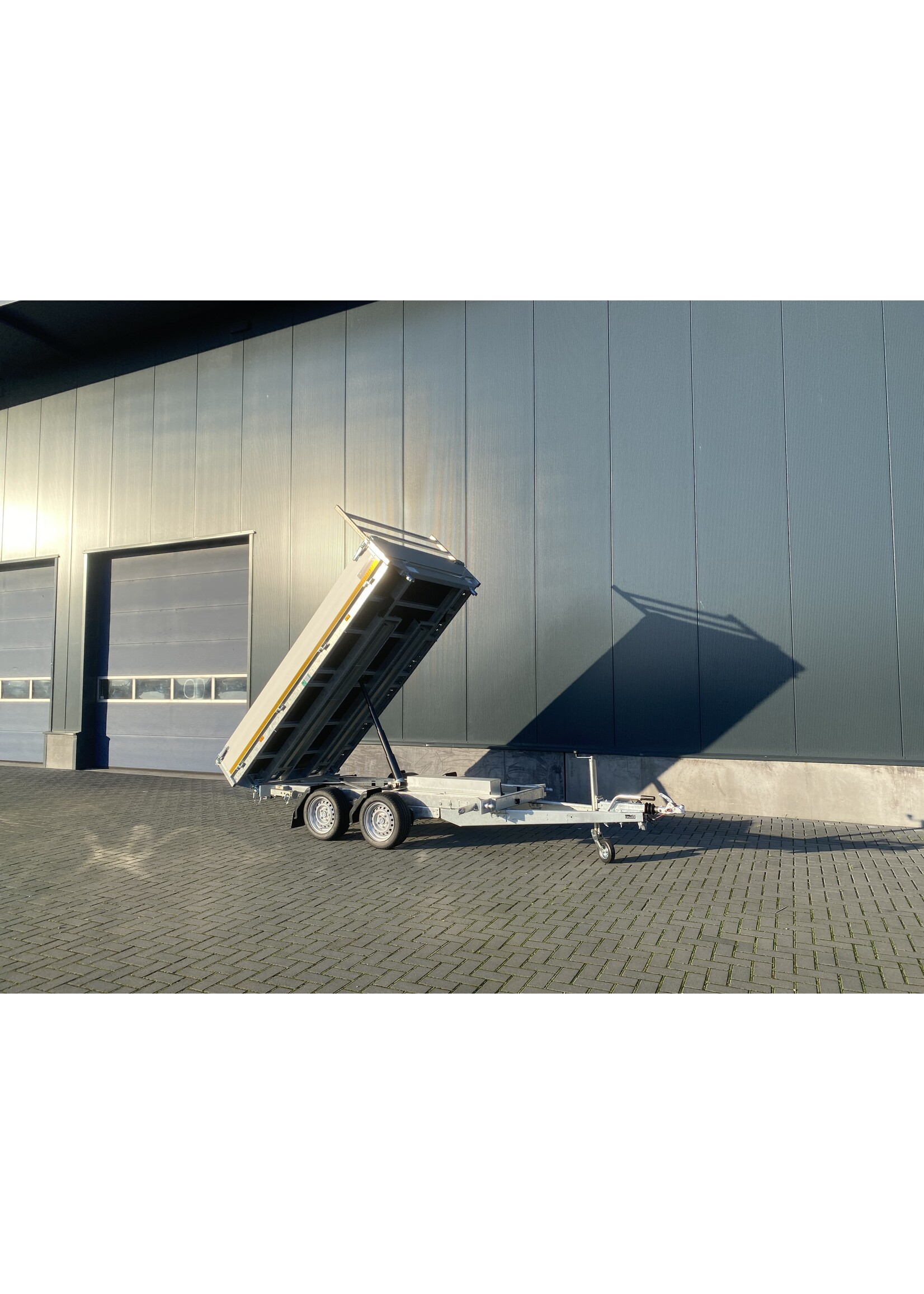 Eduard Eduard 3- zijdige kipper | 310 x 160 x 30 cm | 3.000 kg | Geremd ALL - IN AKTIE!