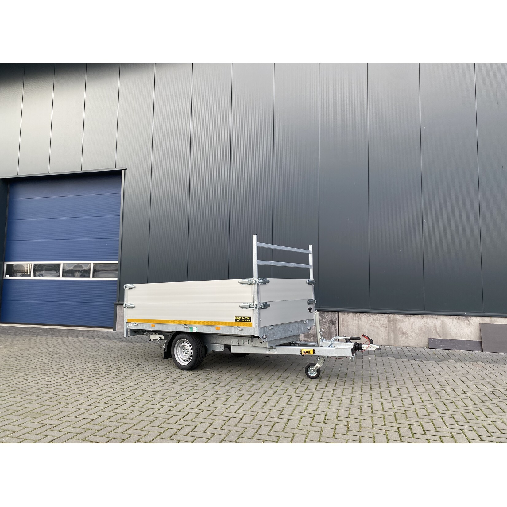 eduard Eduard kipper | 260 x 150 x 60 cm | 1.350 kg | Incl. oprijpakket  geremd  ALL - IN AKTIE!