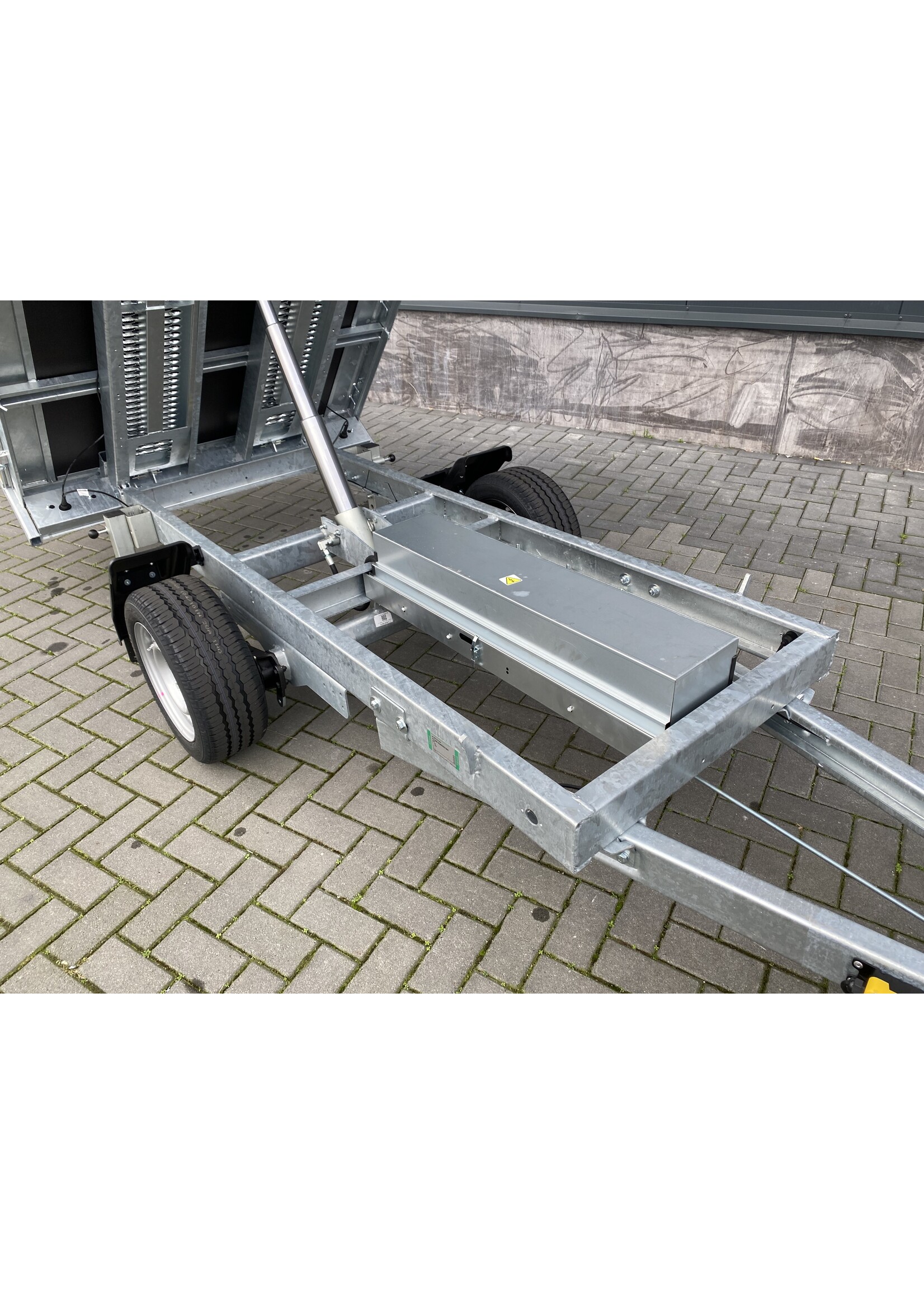 eduard Eduard kipper | 260 x 150 x 60 cm | 1.500 kg | Incl. oprijpakket  geremd  ALL - IN AKTIE!