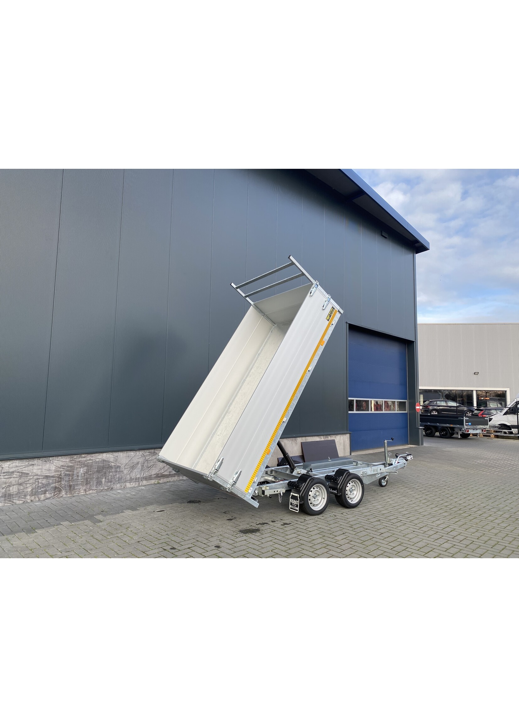 eduard Eduard kipper | 310 x 160 x 60 cm | 3.000 kg | Geremd ALL - IN AKTIE!