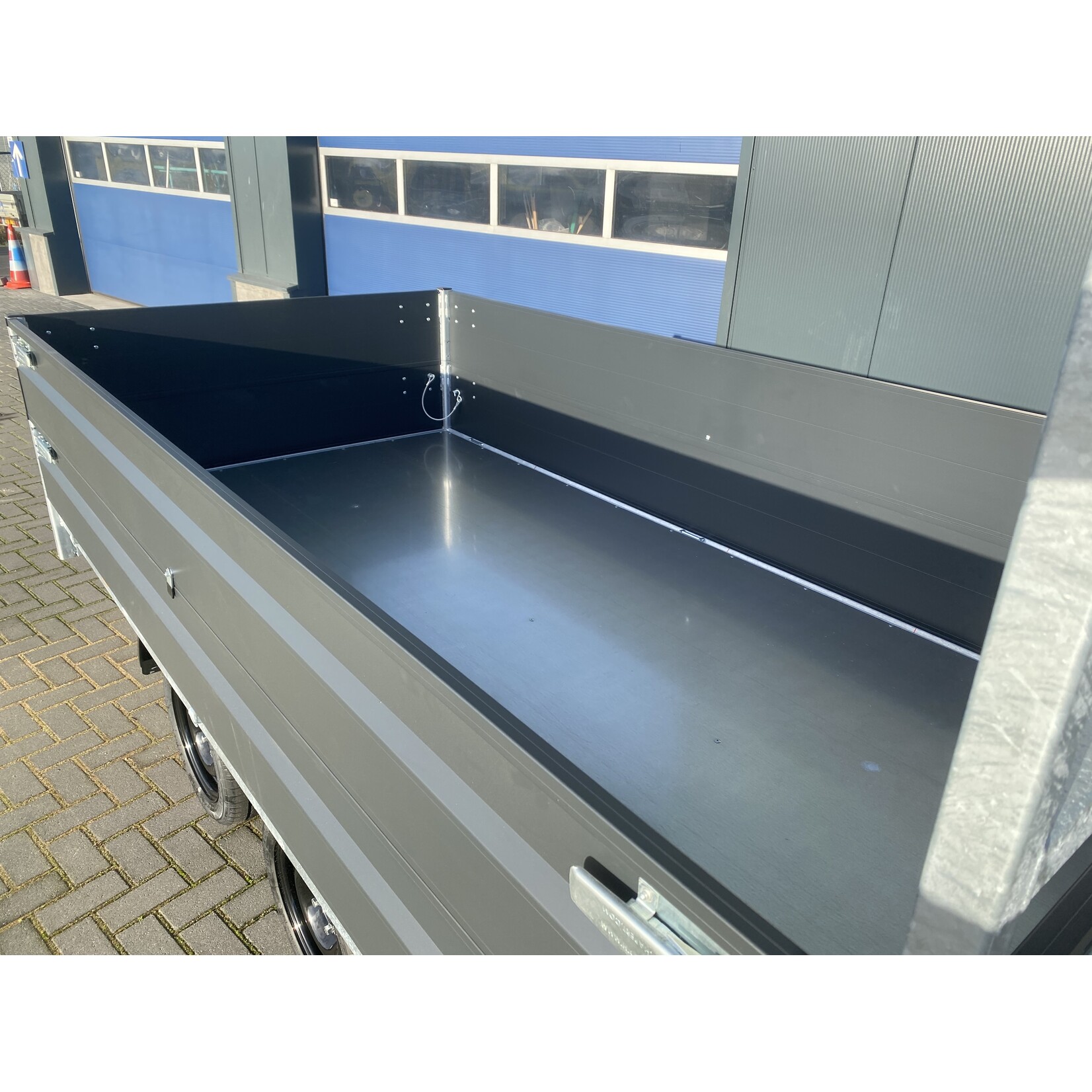 Hapert Hapert Cobalt HB-2 | 305 x 160 x 60 cm | 2.700 kg | Geremd ALL - IN AKTIE!