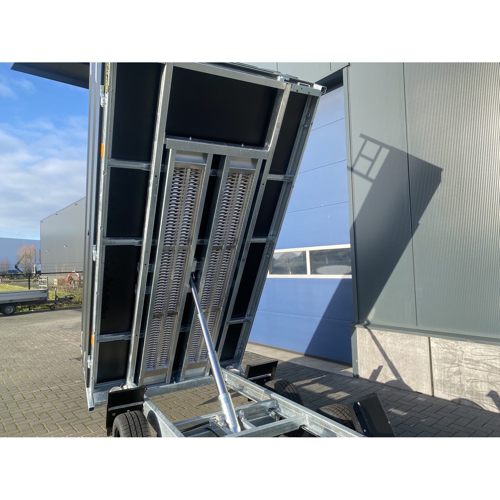 Hapert Hapert Cobalt HB-2 | 305 x 160 x 60 cm | 2.700 kg | Geremd ALL - IN AKTIE!