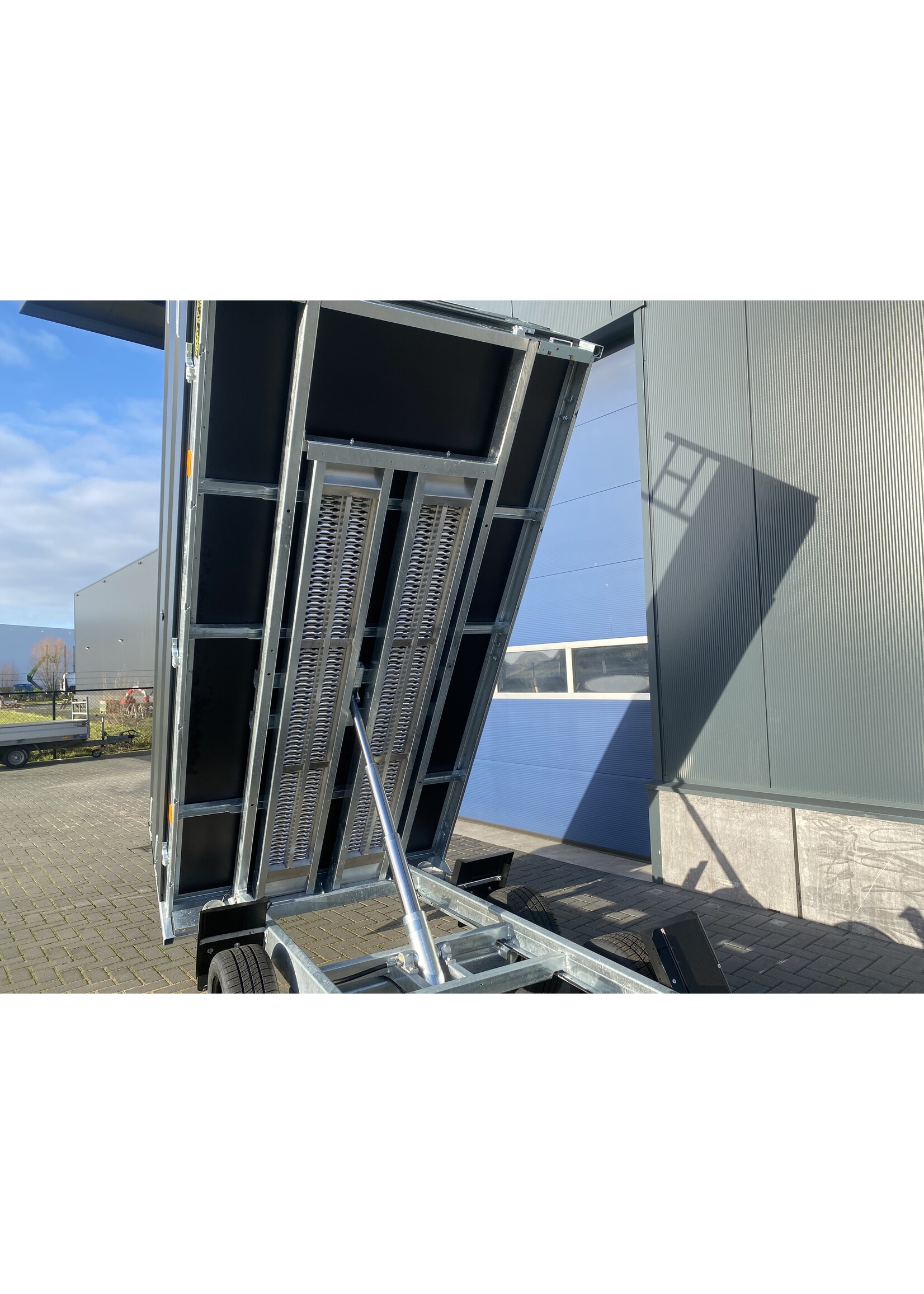 Hapert Hapert Cobalt HB-2 | 305 x 160 x 60 cm | 2.700 kg | Geremd ALL - IN AKTIE!