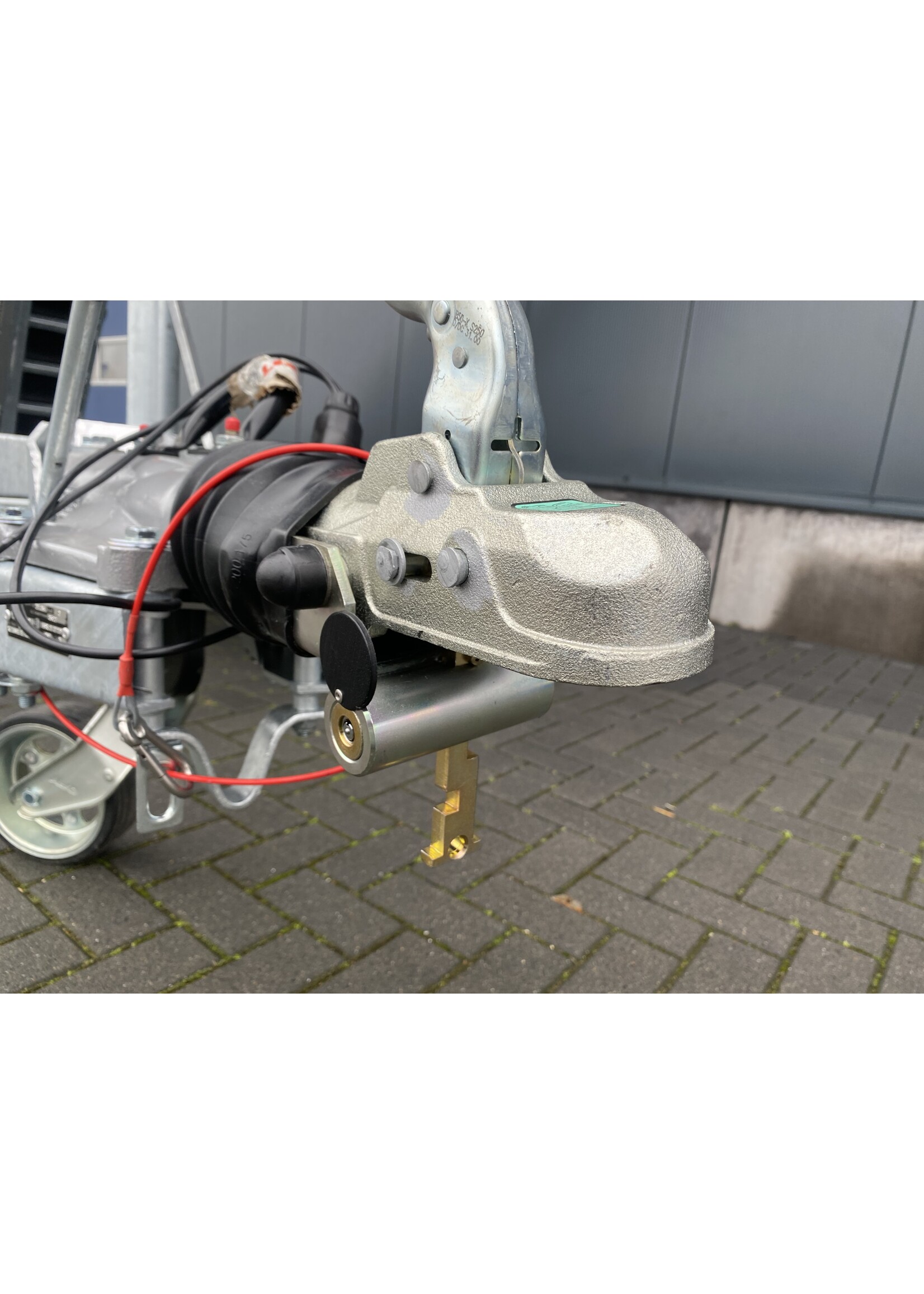 Eduard Eduard 3-zijdige kipper | 400 x 200 x 40 cm | 3.500 kg | Geremd ALL - IN AKTIE!