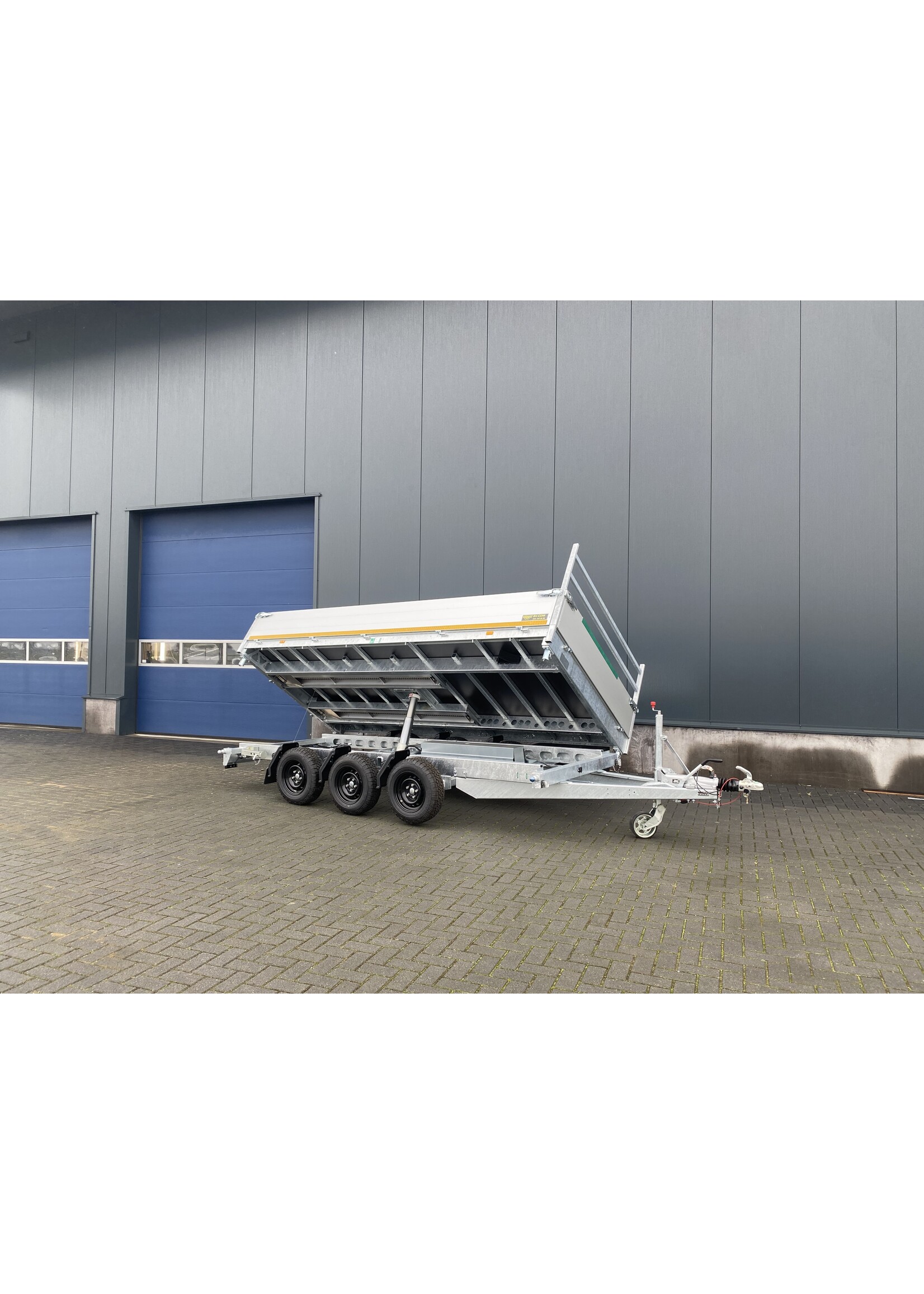 Eduard Eduard 3-zijdige kipper | 400 x 200 x 40 cm | 3.500 kg | Geremd ALL - IN AKTIE!