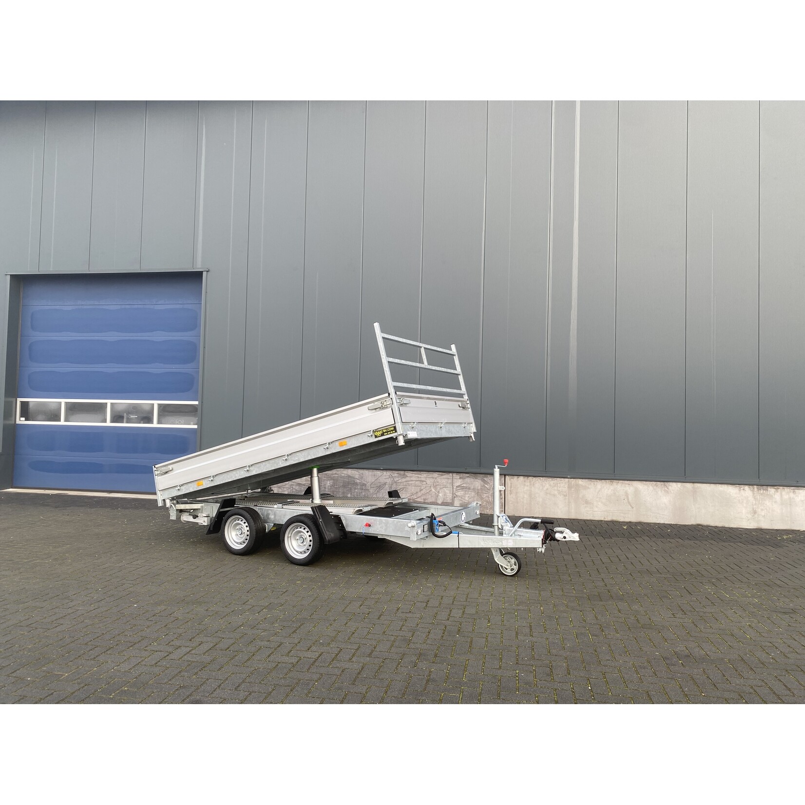 Hapert Hapert Cobalt HM-2 | 335 x 180 x 30 cm | 3.000 kg | Geremd ALL - IN AKTIE!