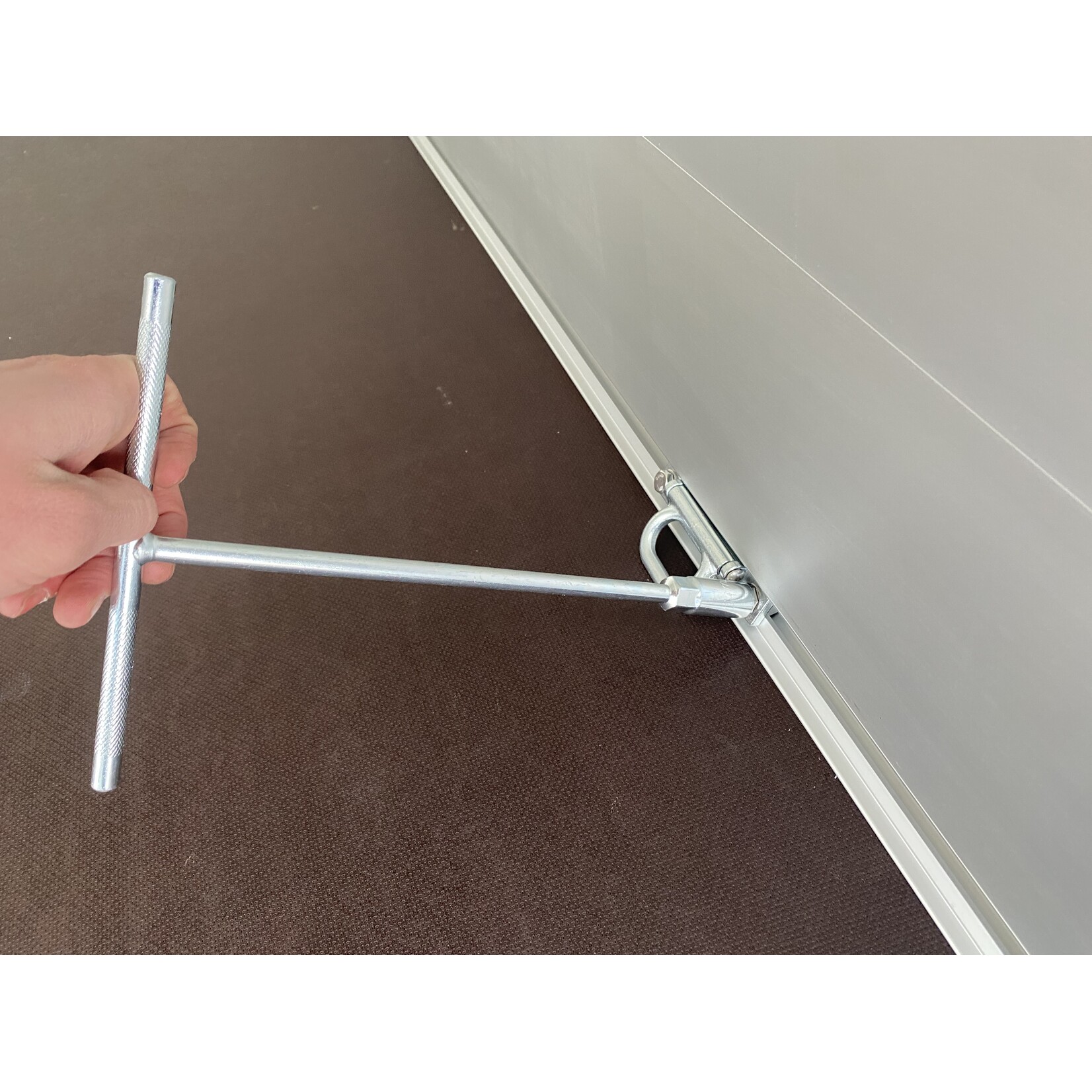 Bockmann Bockmann Gesloten Aanhangwagen | 325 x 151 x 206 cm | 2.700 kg | Geremd ALL - IN AKTIE!