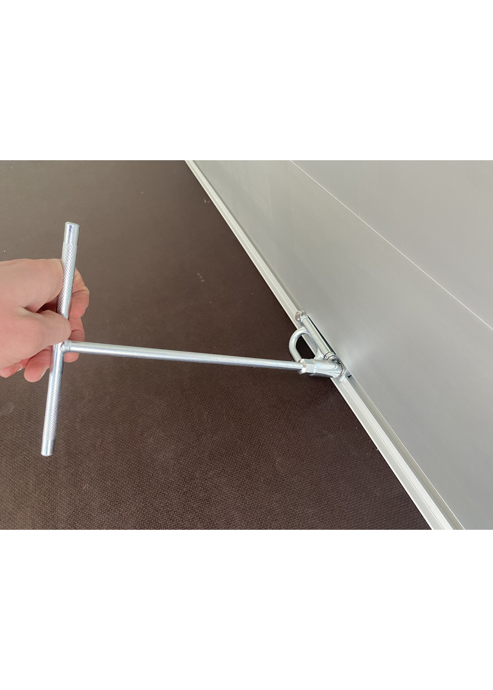 Bockmann Bockmann Gesloten Aanhangwagen | 325 x 151 x 206 cm | 2.700 kg | Geremd ALL - IN AKTIE!