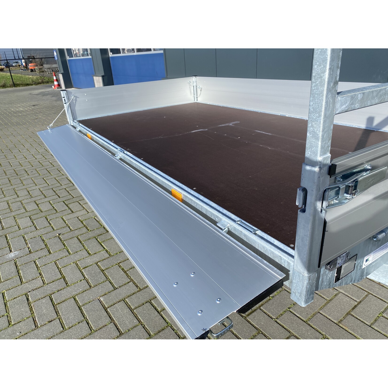 Hapert Hapert Azure H-2 |  305 x 160 x 30 cm | 2.000 kg | Geremd ALL - IN AKTIE!