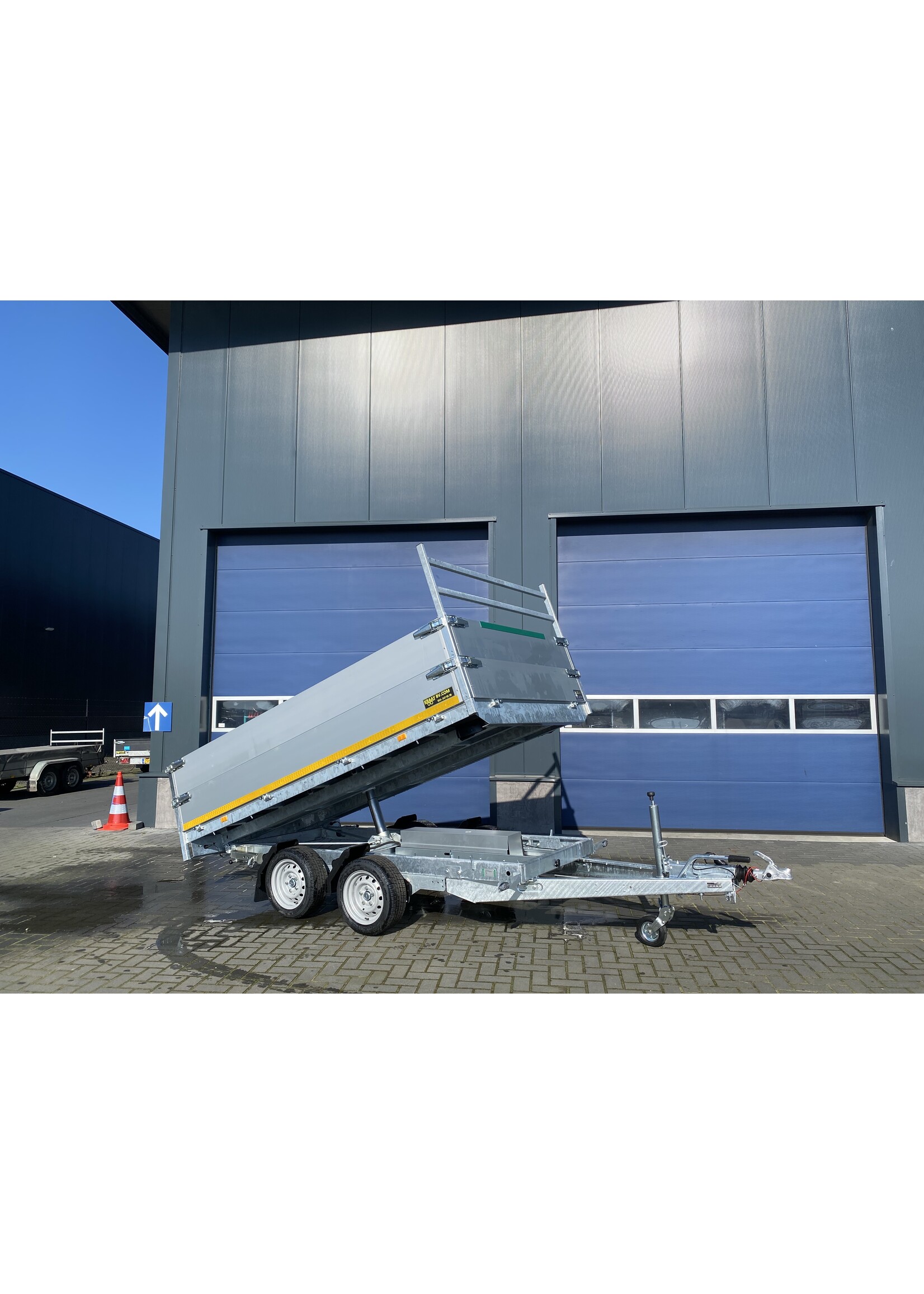 eduard Eduard kipper | 310 x 180 x 60 cm | 3.000 kg | Geremd ALL - IN AKTIE!