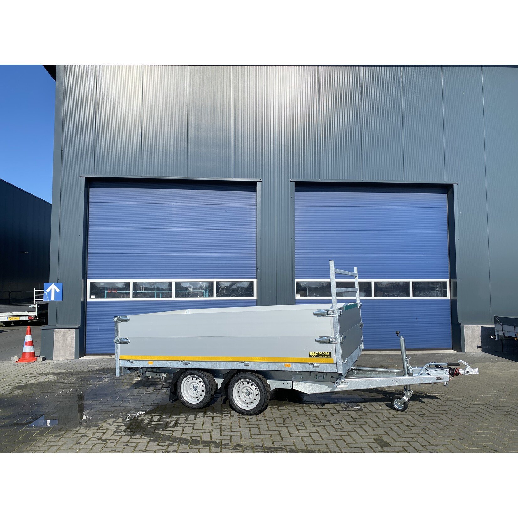 eduard Eduard kipper | 310 x 180 x 60 cm | 3.000 kg | Geremd ALL - IN AKTIE!