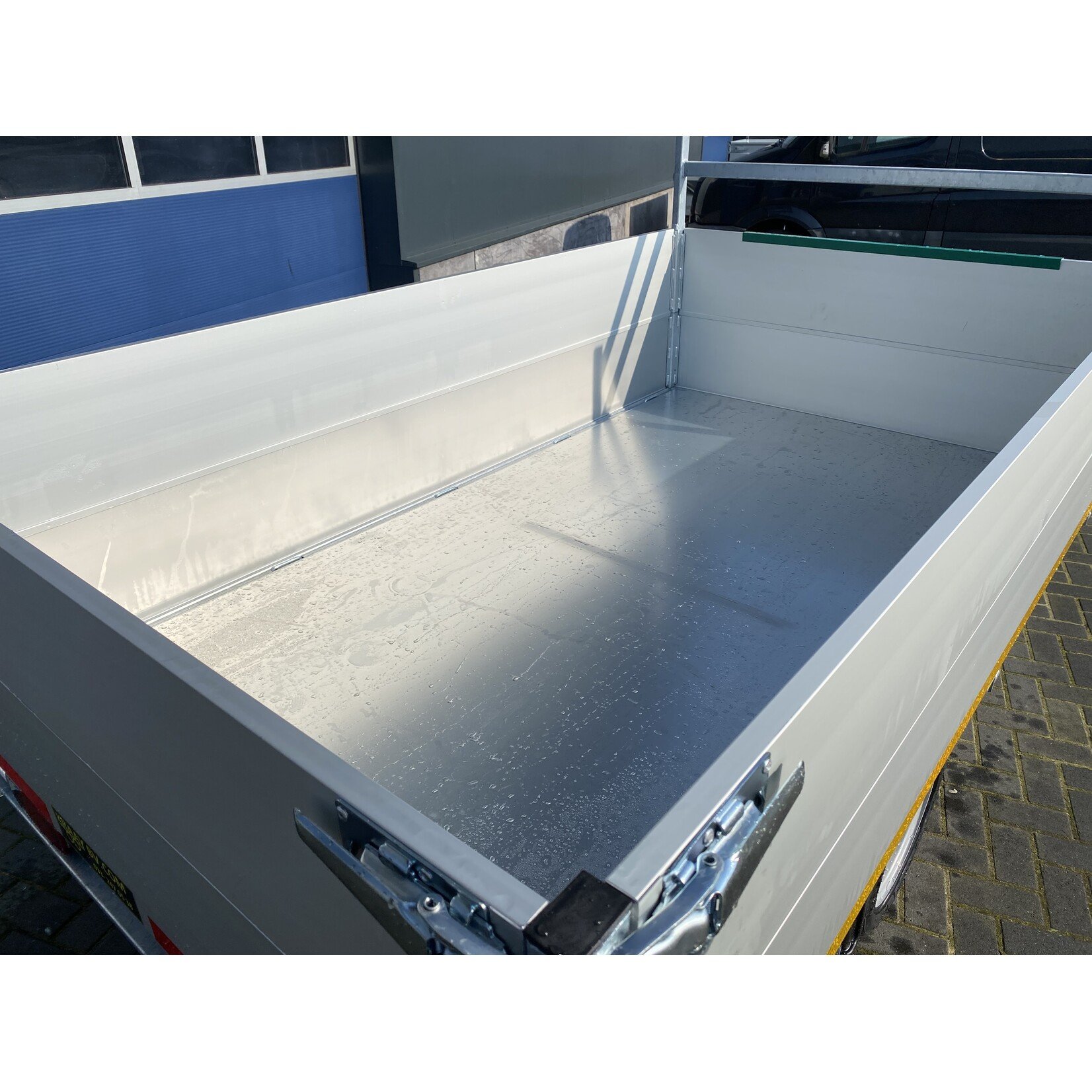 eduard Eduard kipper handpomp bediend  | 260 x 150 x 60 cm | 1.350 kg | Geremd ALL - IN AKTIE!