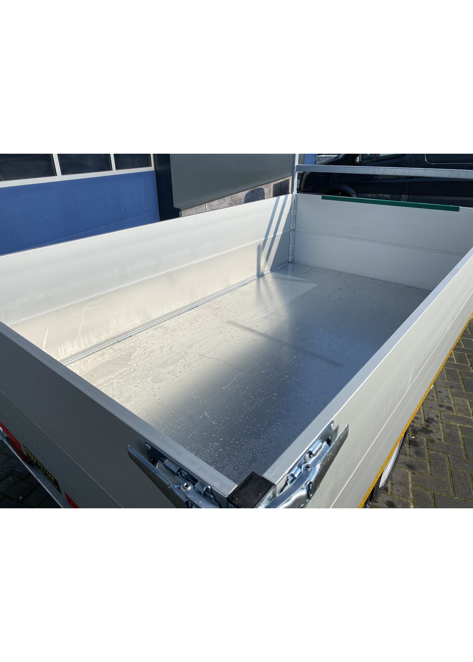 eduard Eduard kipper handpomp bediend  | 260 x 150 x 60 cm | 1.350 kg | Geremd ALL - IN AKTIE!