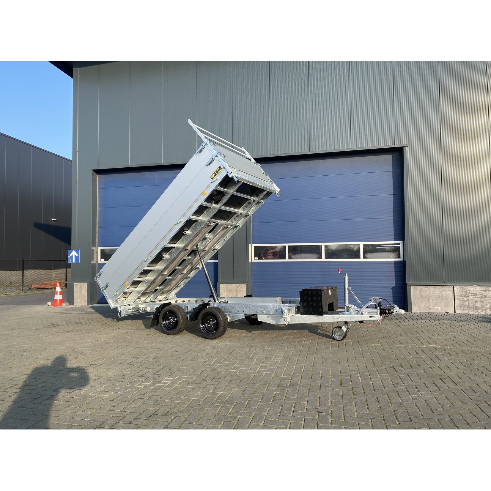 Eduard Eduard 3-zijdige kipper | 350 x 180 x 60 cm | 3.500 kg | ALL - IN AKTIE!