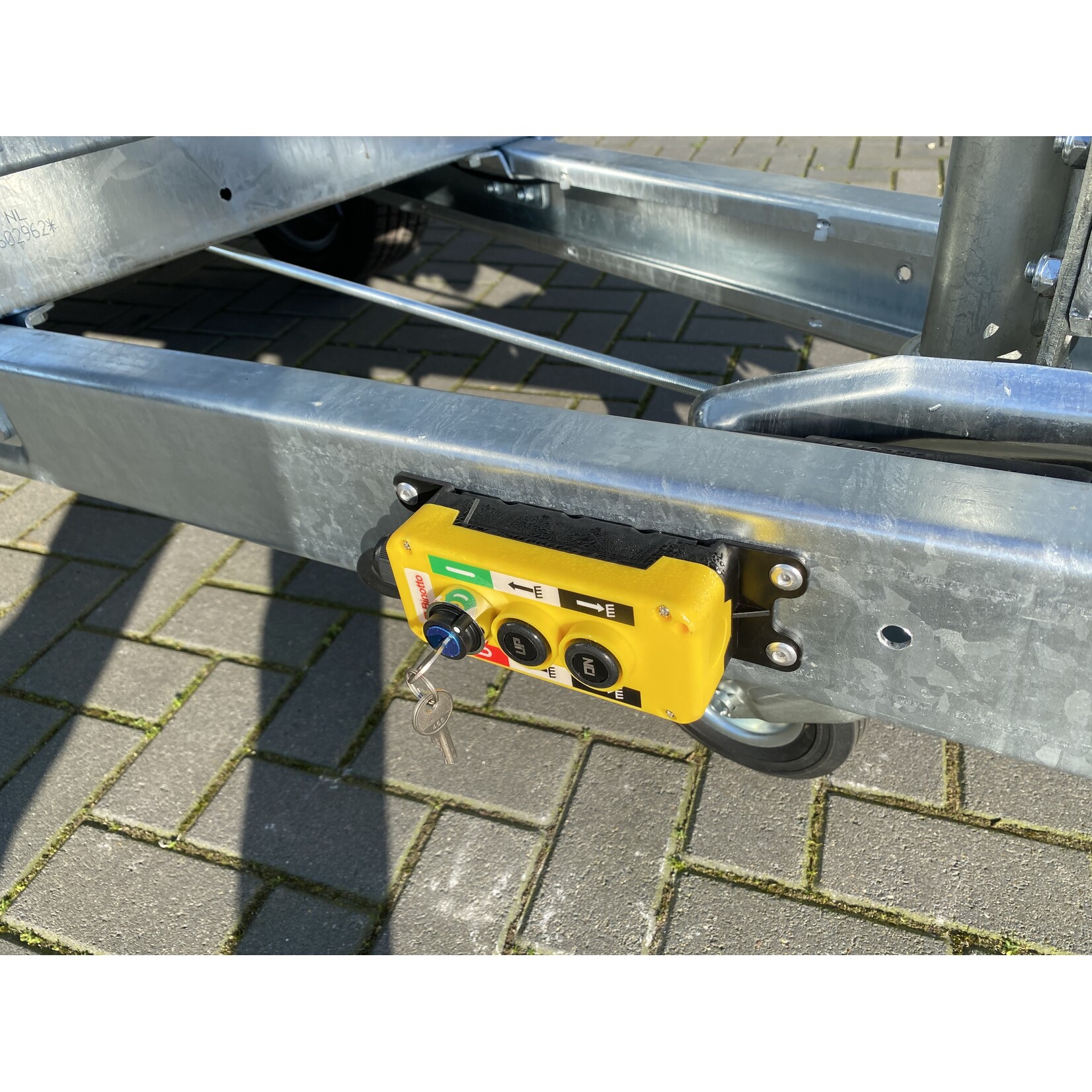 eduard Eduard kipper | 260 x 150 x 30 cm | 2.000 kg | Geremd ALL - IN AKTIE!
