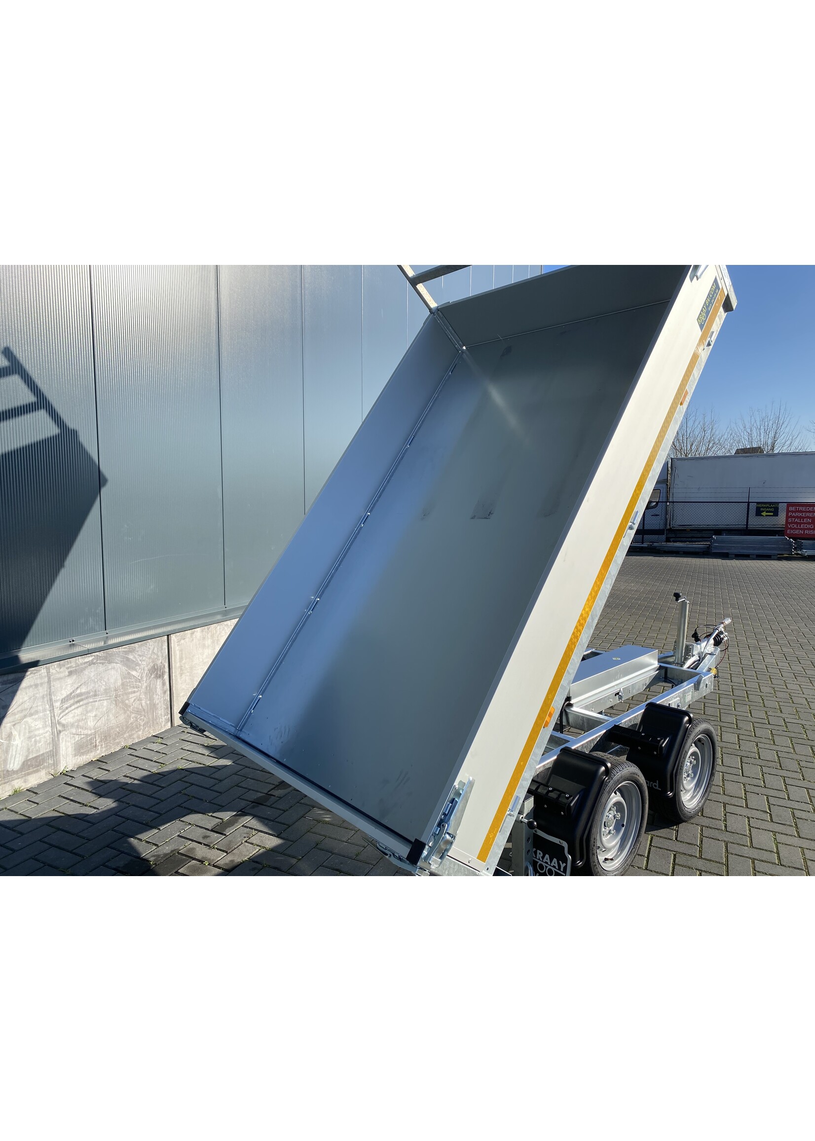 eduard Eduard kipper | 260 x 150 x 30 cm | 2.000 kg | Geremd ALL - IN AKTIE!