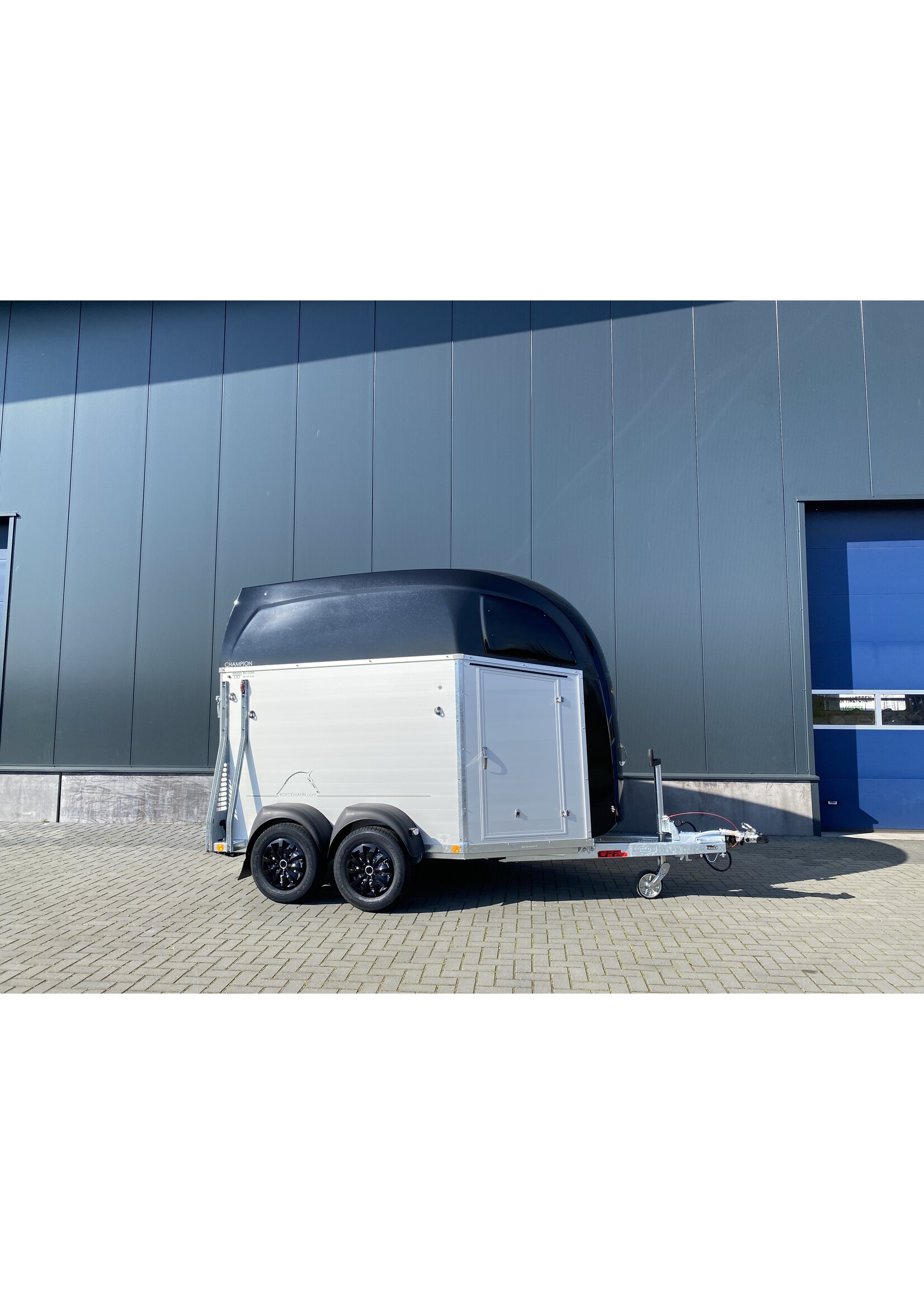 Bockmann Böckmann Champion R Black Edition | 2.400 Kg | Trapbescherming & Zadelkamer ALL-IN AKTIE