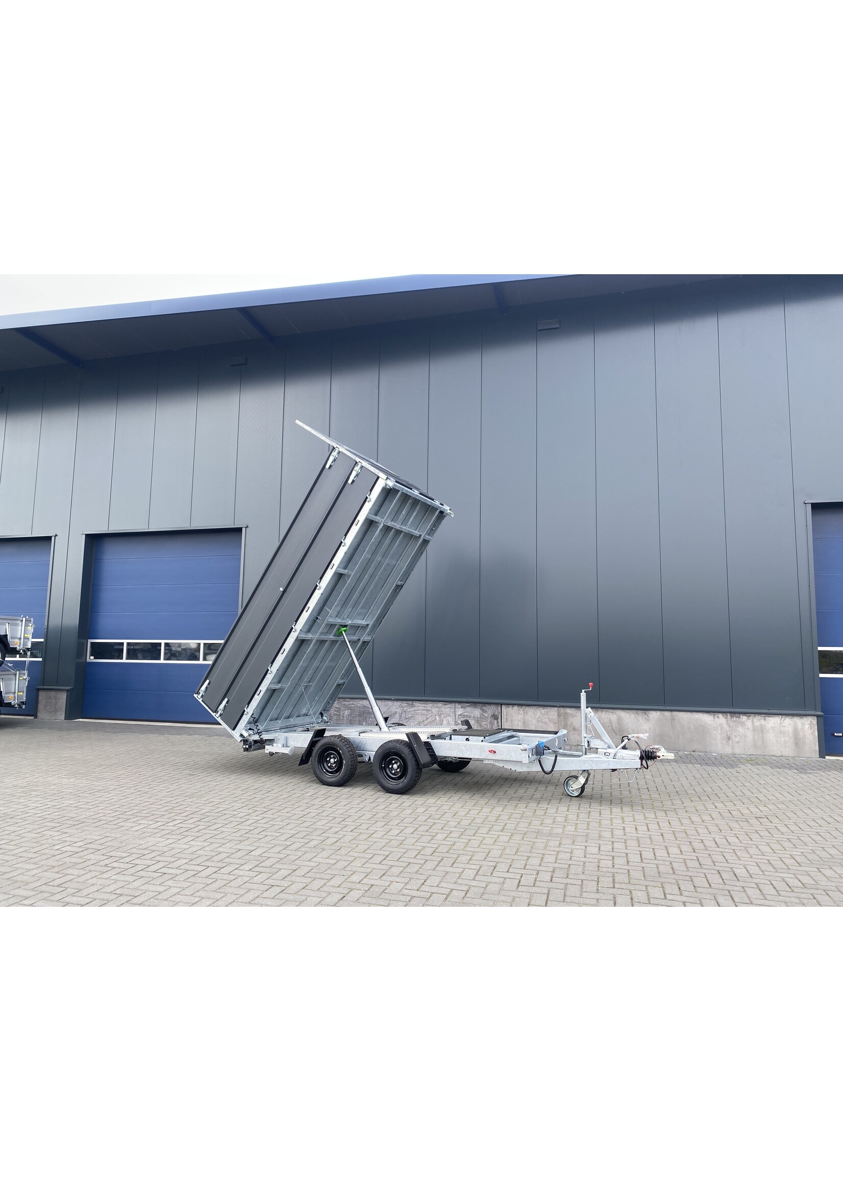 Hapert Hapert Cobalt HM-2 | 375 x 180 x 80 cm | 3.500 kg | Geremd ALL - IN AKTIE!