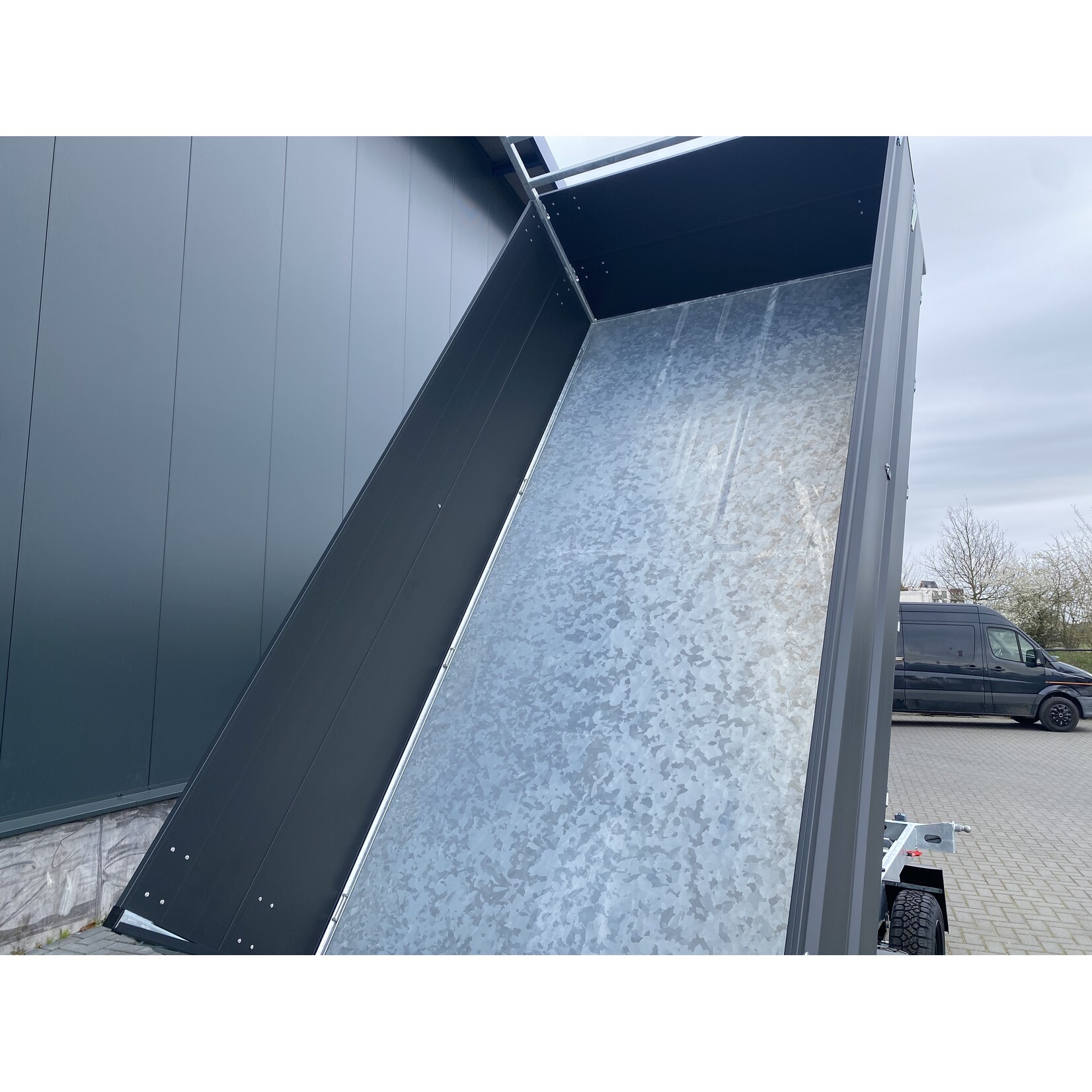 Hapert Hapert Cobalt HM-2 | 375 x 180 x 80 cm | 3.500 kg | Geremd ALL - IN AKTIE!
