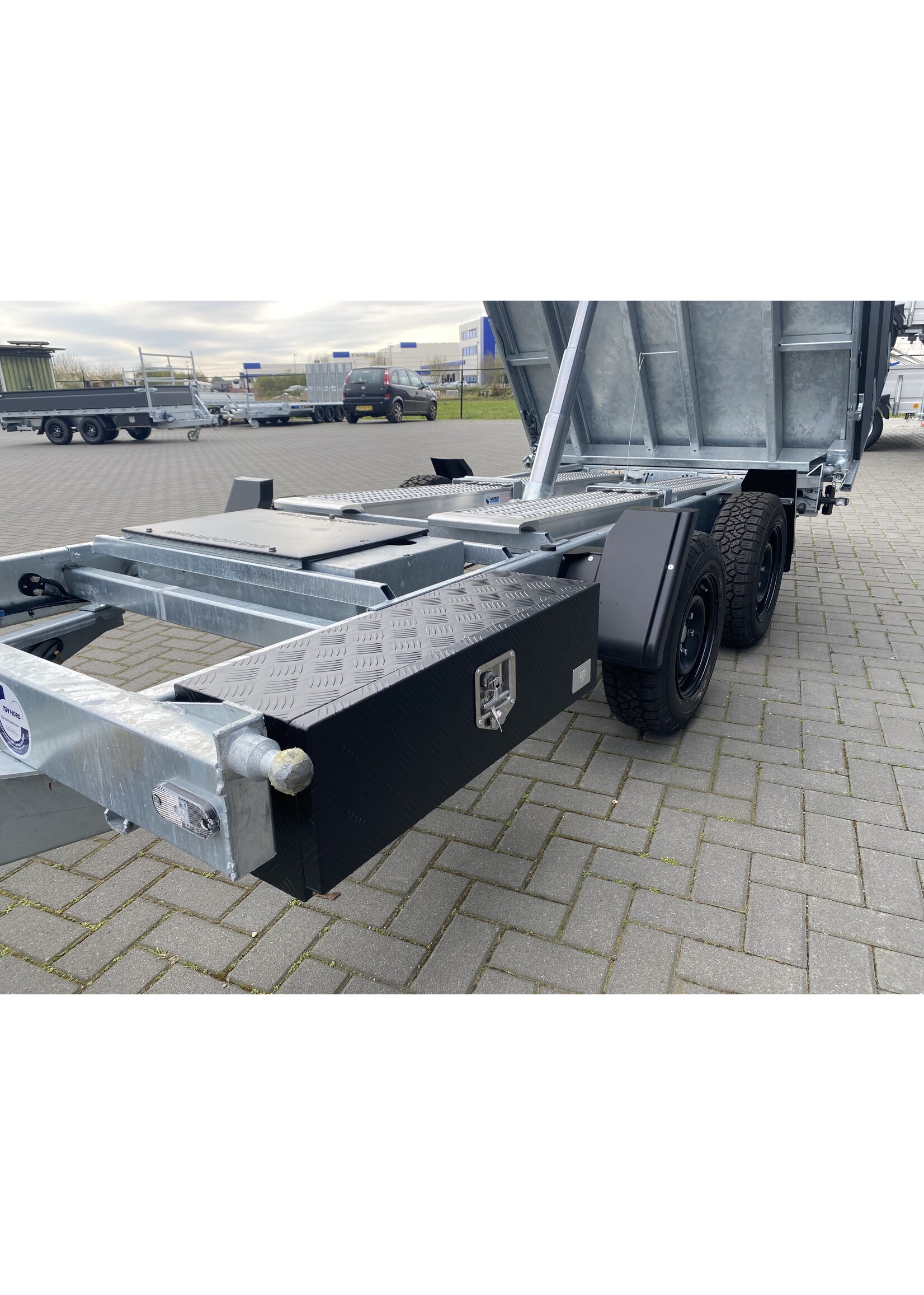 Hapert Hapert Cobalt HM-2 | 375 x 180 x 80 cm | 3.500 kg | Geremd ALL - IN AKTIE!