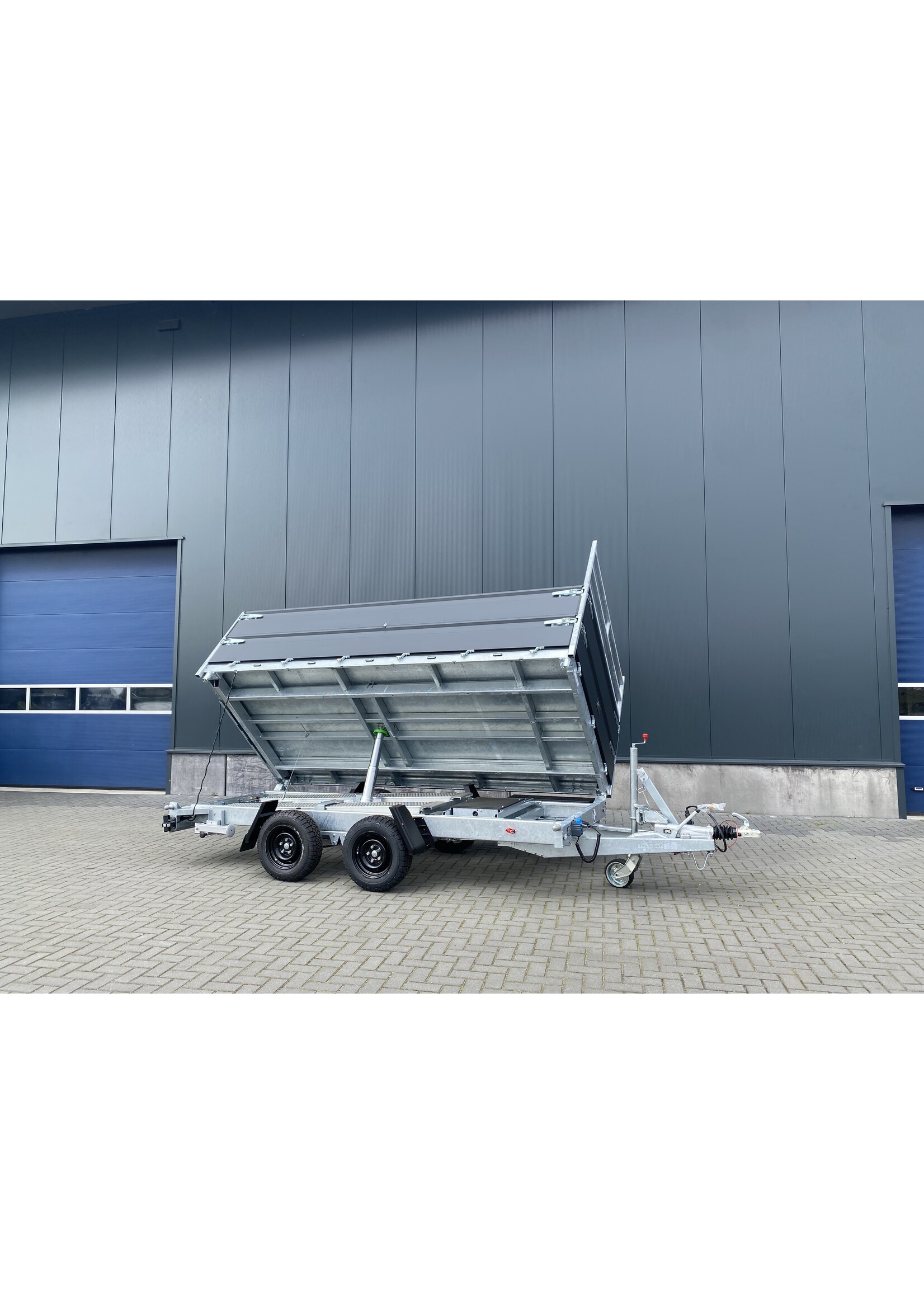 Hapert Hapert Cobalt HM-2 | 375 x 180 x 80 cm | 3.500 kg | Geremd ALL - IN AKTIE!