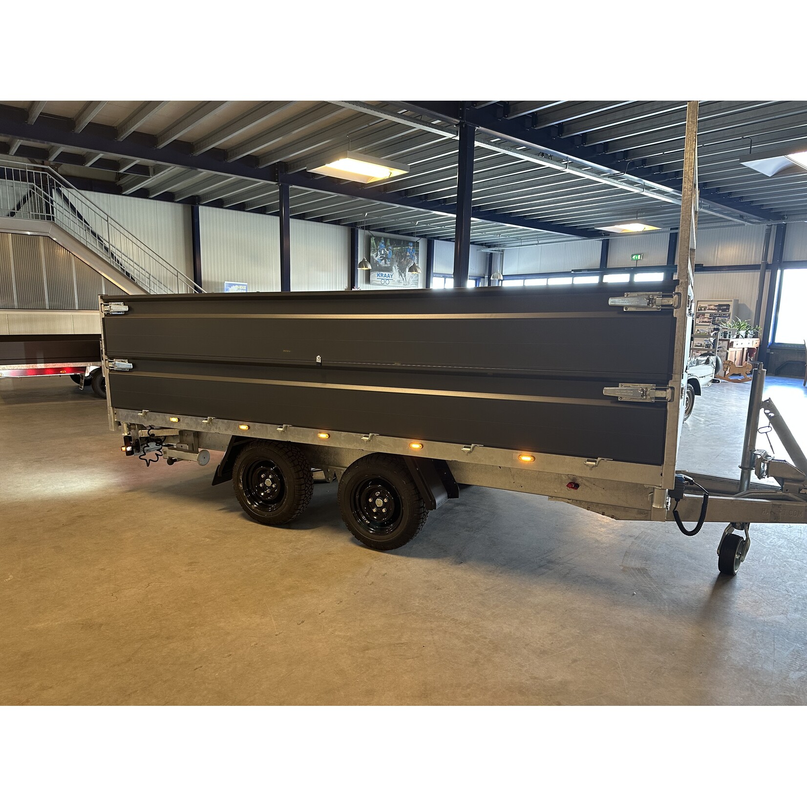 Hapert Hapert Cobalt HM-2 | 375 x 180 x 80 cm | 3.500 kg | Geremd ALL - IN AKTIE!