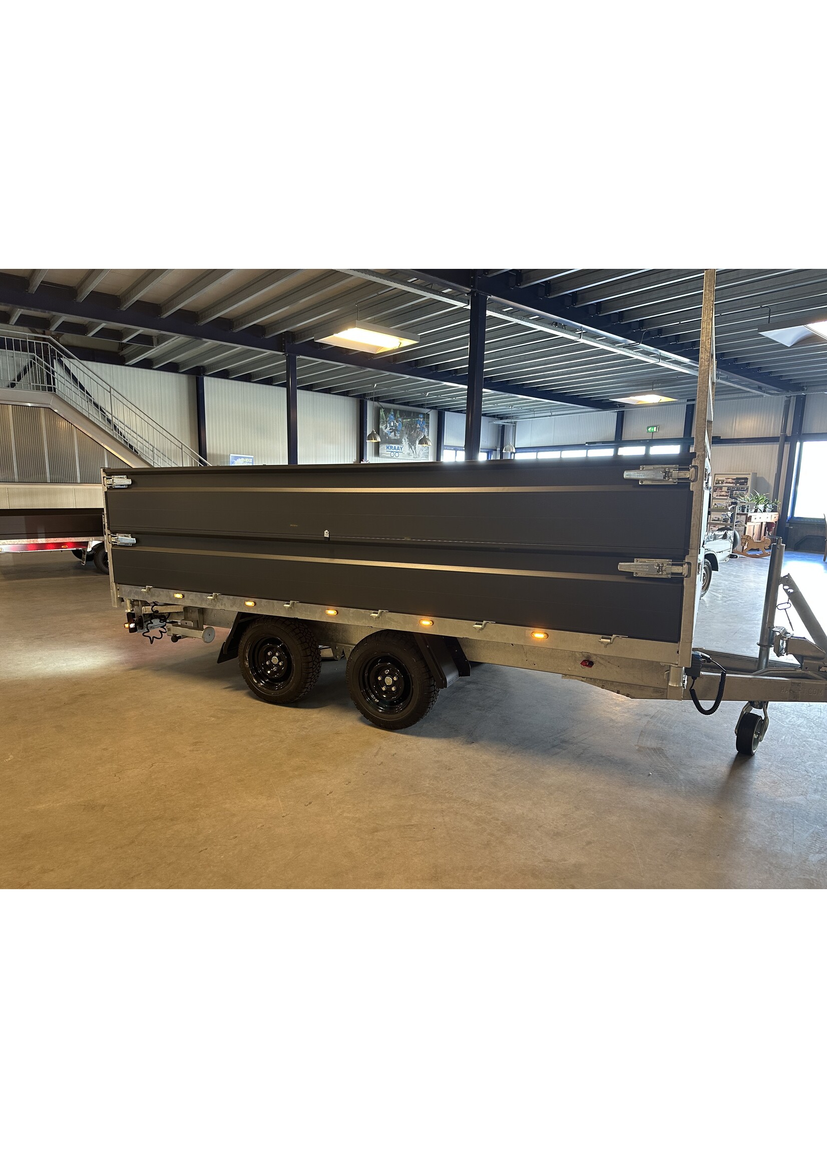 Hapert Hapert Cobalt HM-2 | 375 x 180 x 80 cm | 3.500 kg | Geremd ALL - IN AKTIE!