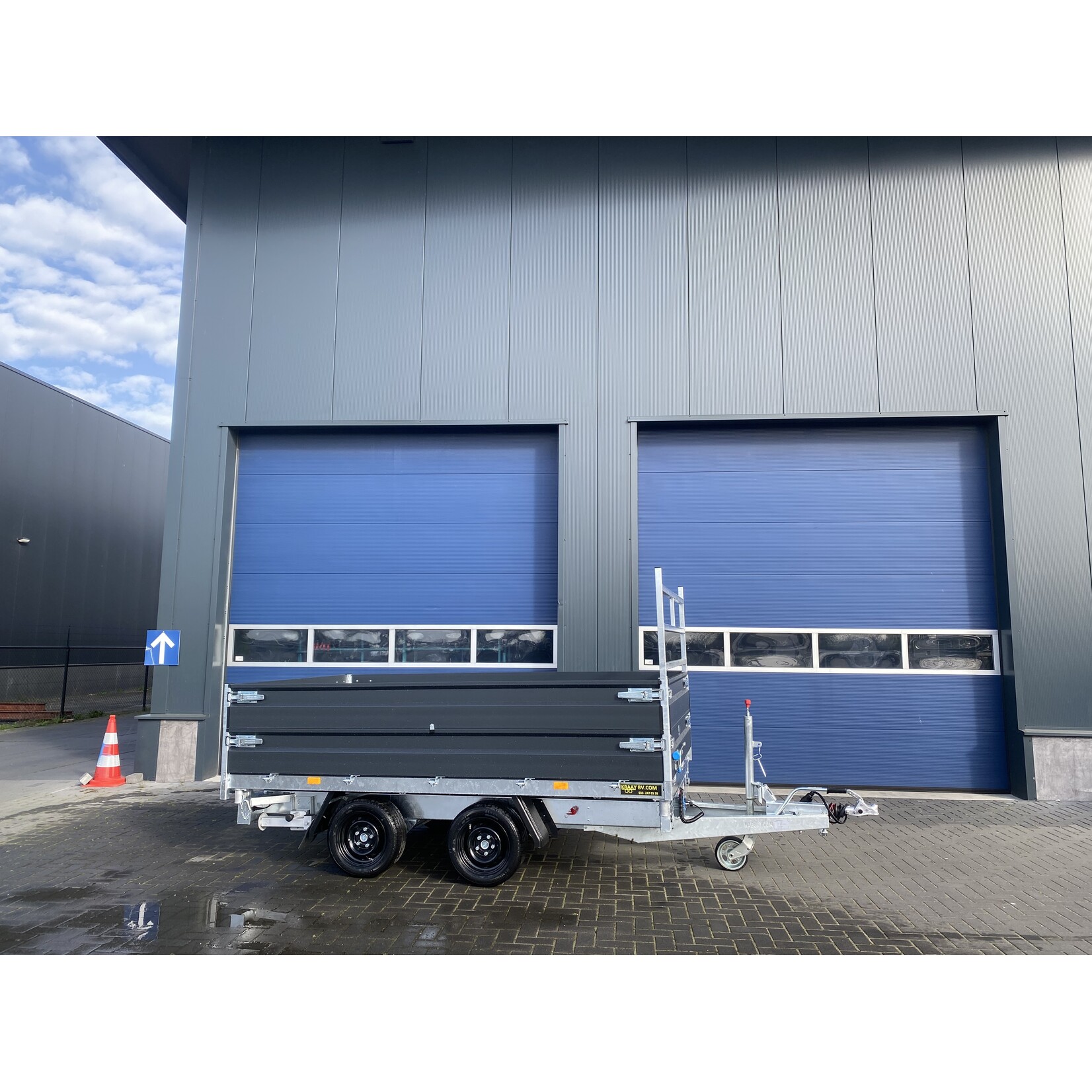 Hapert Hapert Cobalt HM-2 | 305 x 180 x 60 cm | 3.000 kg | Geremd ALL - IN AKTIE!