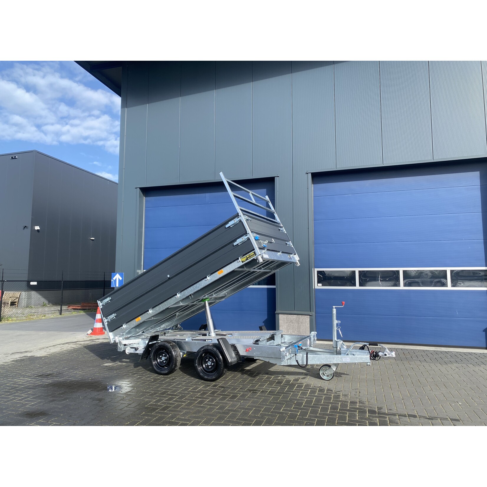 Hapert Hapert Cobalt HM-2 | 305 x 180 x 60 cm | 3.000 kg | Geremd ALL - IN AKTIE!