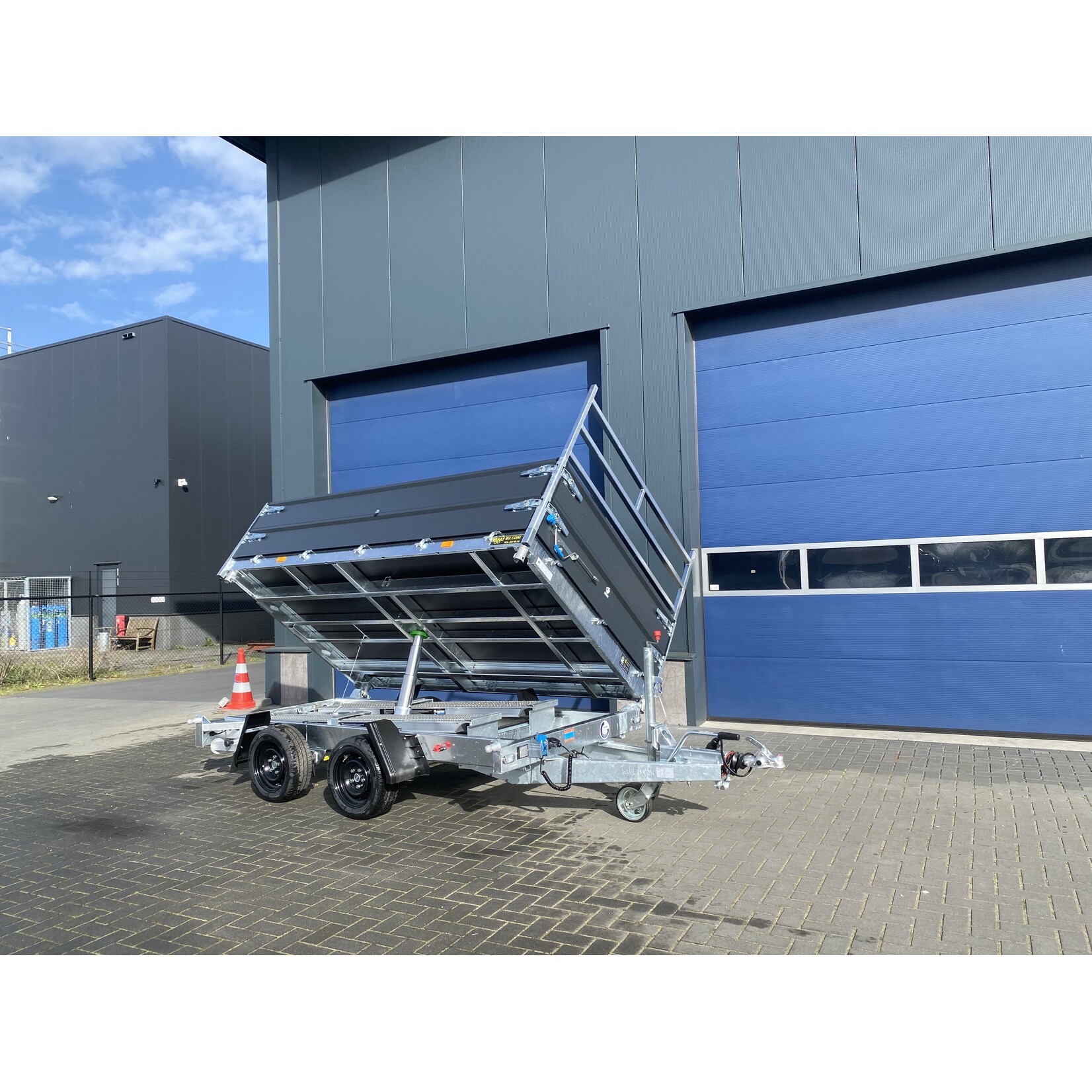 Hapert Hapert Cobalt HM-2 | 305 x 180 x 60 cm | 3.000 kg | Geremd ALL - IN AKTIE!