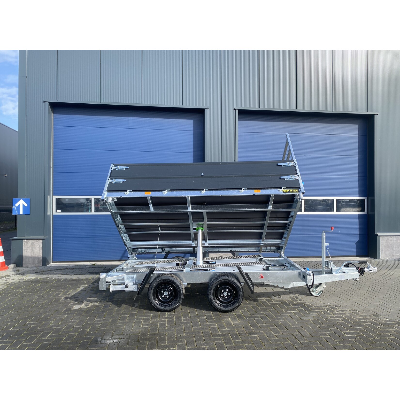Hapert Hapert Cobalt HM-2 | 305 x 180 x 60 cm | 3.000 kg | Geremd ALL - IN AKTIE!