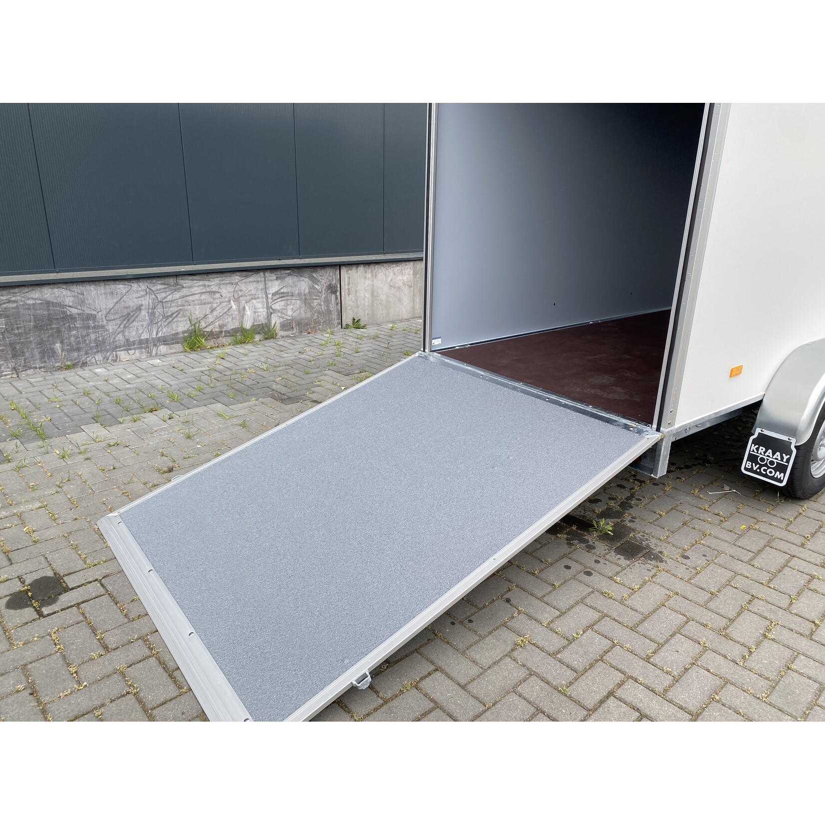 Hapert Hapert Sapphire L-2 | 300 x 150 x 180 cm | 2.700 kg | ALL - IN AKTIE!