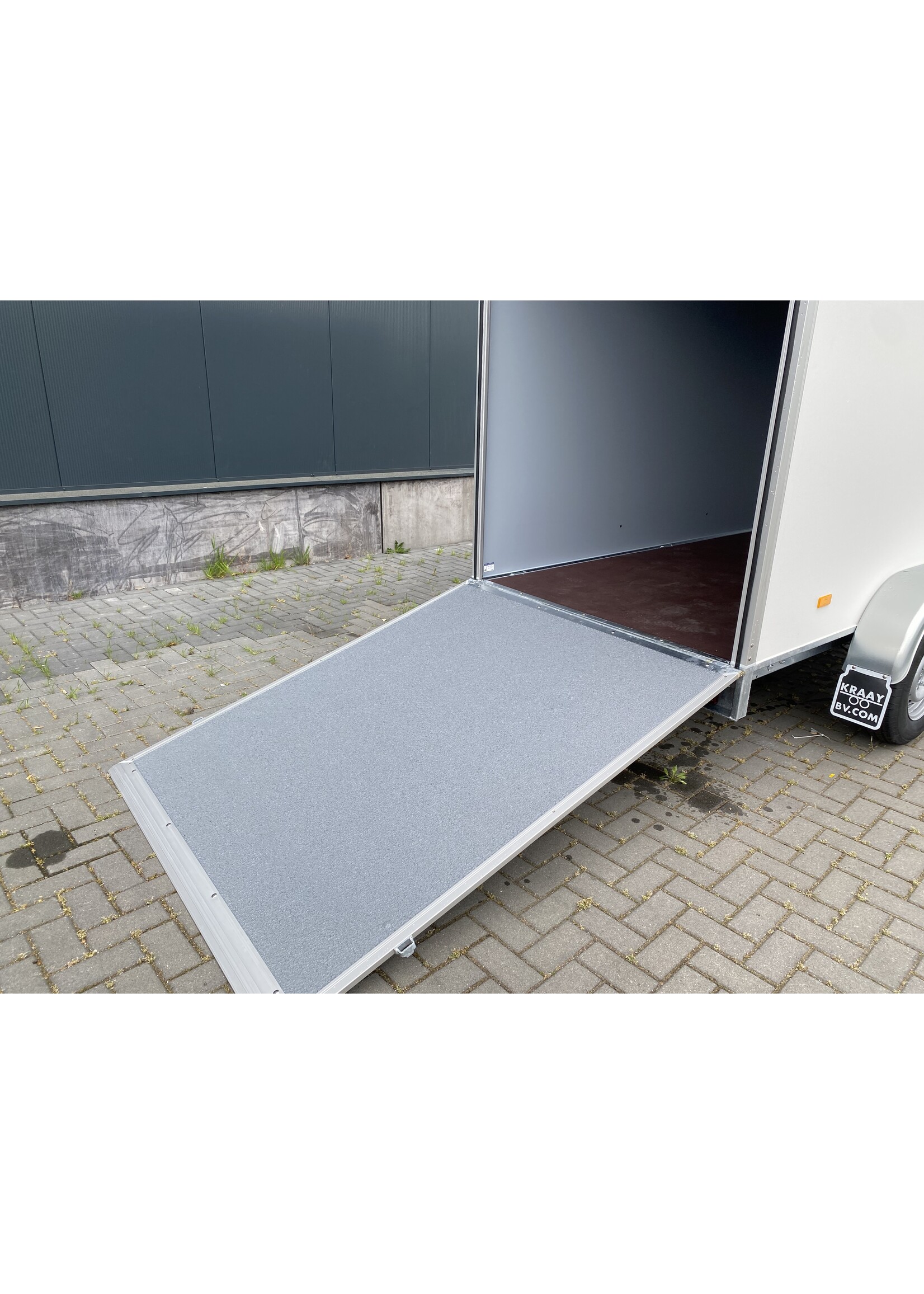 Hapert Hapert Sapphire L-2 | 300 x 150 x 180 cm | 2.700 kg | ALL - IN AKTIE!