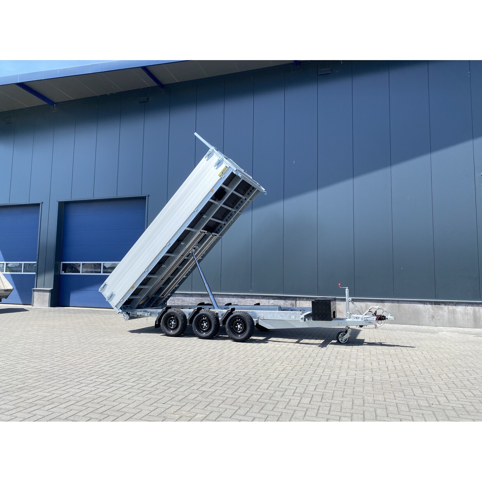 eduard Eduard 3-zijdige kipper | 400 x 180 x 60 cm | 3.500 kg | Incl. vele extra opties!