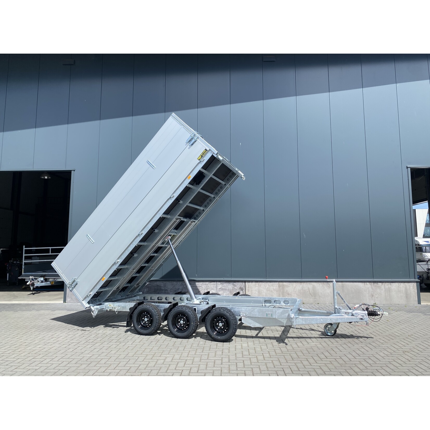 eduard Eduard 3-zijdige kipper | 400 x 200 x 110 cm | 3.500 kg | Geremd ALL - IN AKTIE!