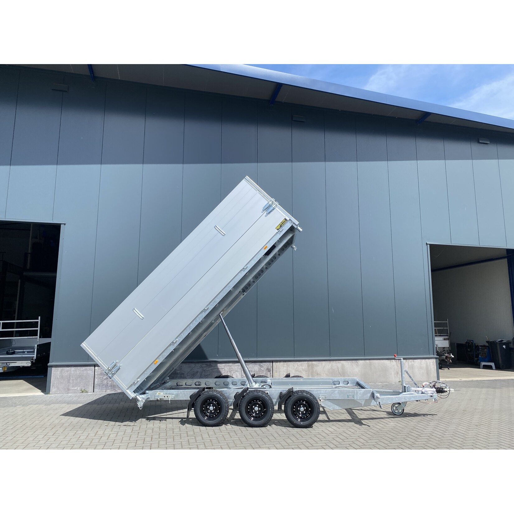 eduard Eduard 3-zijdige kipper | 400 x 200 x 110 cm | 3.500 kg | Geremd ALL - IN AKTIE!