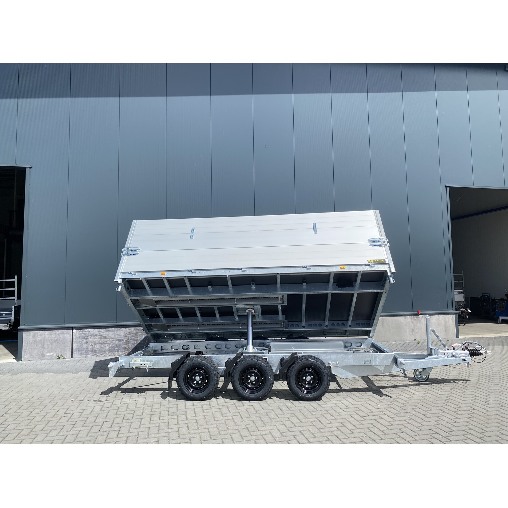 eduard Eduard 3-zijdige kipper | 400 x 200 x 110 cm | 3.500 kg | Geremd ALL - IN AKTIE!