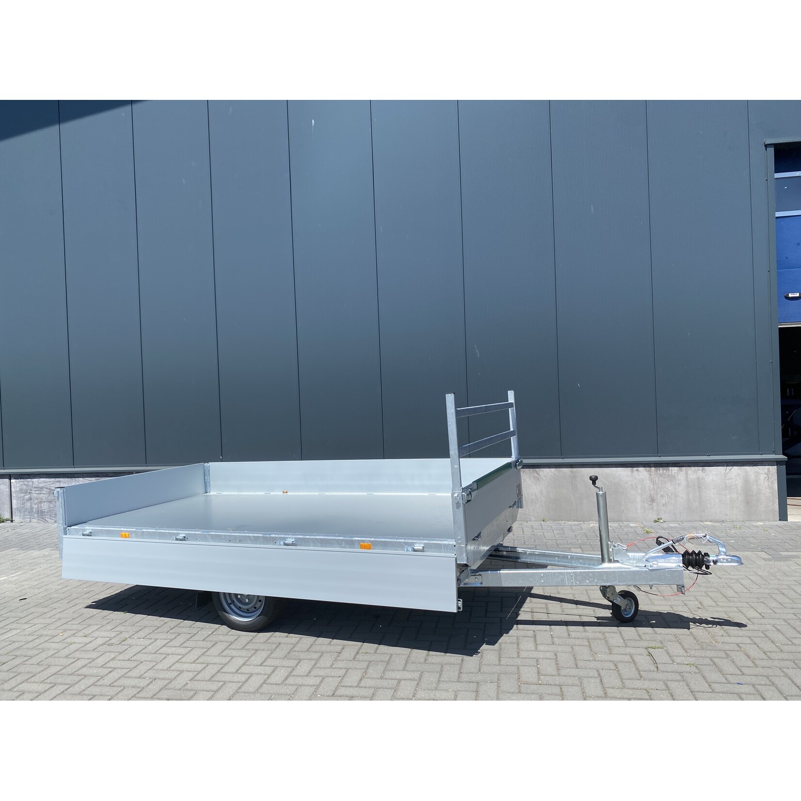 eduard Eduard kipper | 310 x 160 x 30 cm | 1.800 kg | Geremd ALL - IN AKTIE!