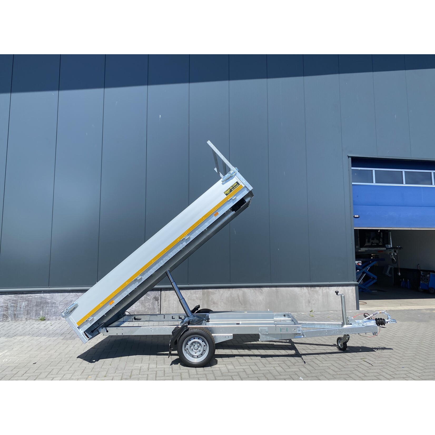 eduard Eduard kipper | 310 x 160 x 30 cm | 1.800 kg | Geremd ALL - IN AKTIE!