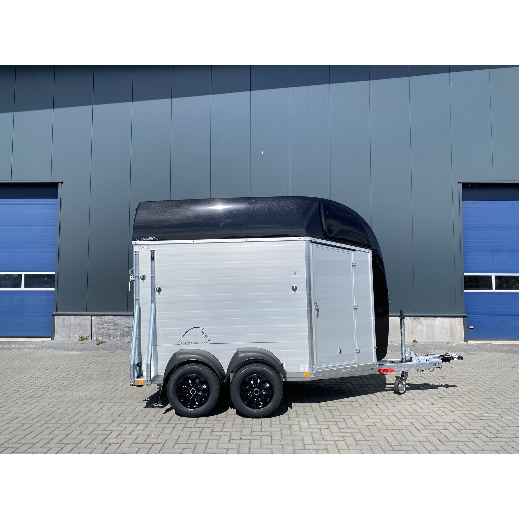 Bockmann  Böckmann Champion R Black Edition | 2.400 kg | Trapbescherming & Zadelkamer  ALL - IN AKTIE!