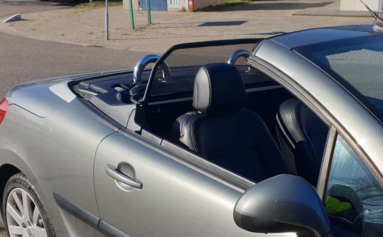 Peugeot Windscherm Peugeot 207 CC beige Peugeot Windscherm Peugeot 207 CC beige