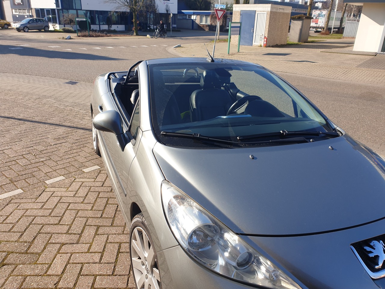 Peugeot Windscherm Peugeot 207 CC beige Peugeot Windscherm Peugeot 207 CC beige