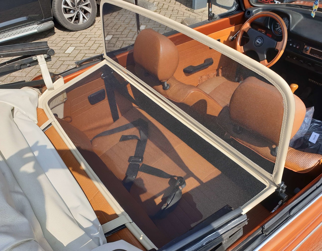 Volkswagen Windscherm VW Kever 1302/1303 Snelsl. Volkswagen Windscherm VW Kever 1302/1303 Snelsl.