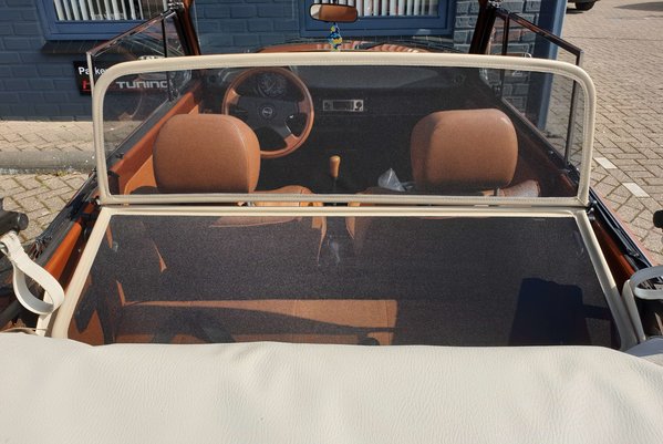 Volkswagen Windscherm VW Kever 1302/1303 Snelsl. Volkswagen Windscherm VW Kever 1302/1303 Snelsl.