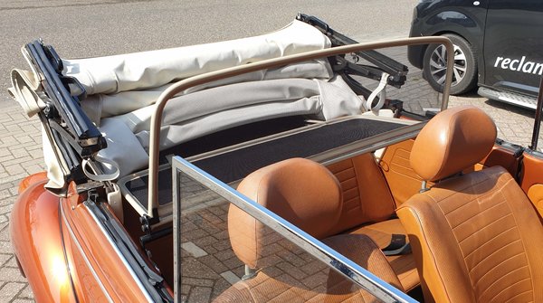 Volkswagen Windscherm VW Kever 1302/1303 Snelsl. beige Volkswagen Windscherm VW Kever 1302/1303 Snelsl. beige