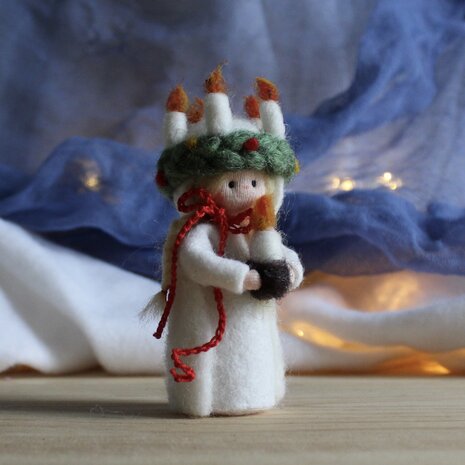 Tessa van Tiggelen Zelfmaakpakketje - Lucia Tessa van Tiggelen Zelfmaakpakketje - Lucia